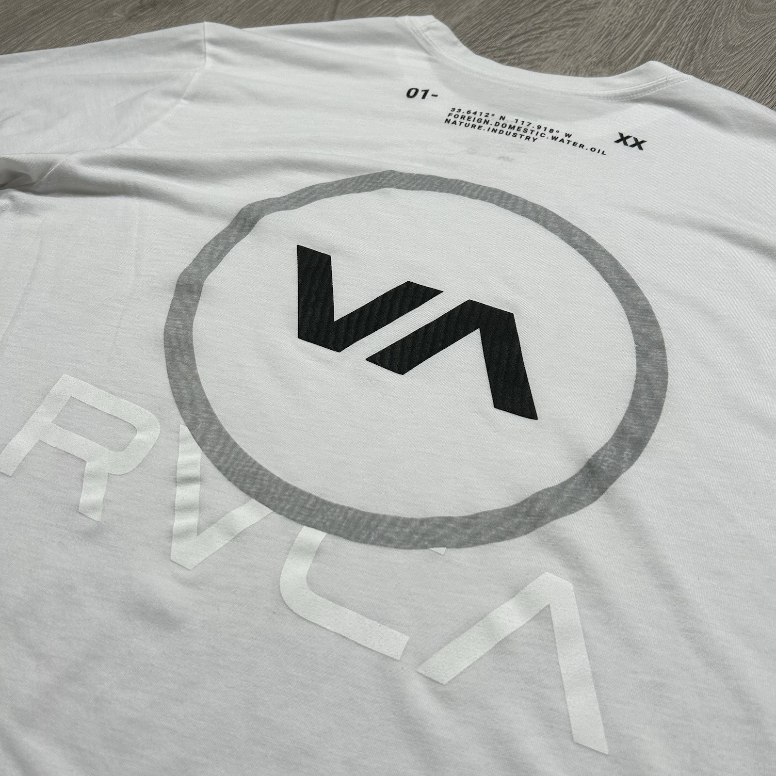 RVCA VA Sport Tee T Shirt Mens XL White Gym Workout Regular Fit Coordinates gallery