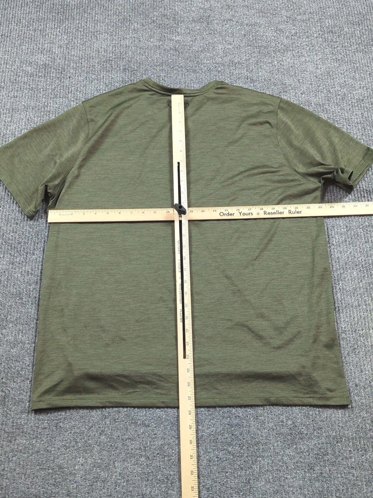 Under Armour Shirt Mens XL Green Short Sleeve Loose Fit Performance gallery
