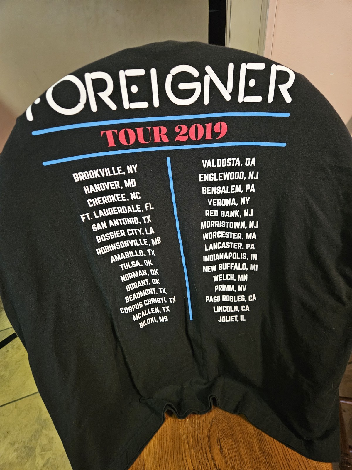 Foreigner U.S. Tour 2019 Black Concert Shirt The Thread Shop XXL 2XL gallery