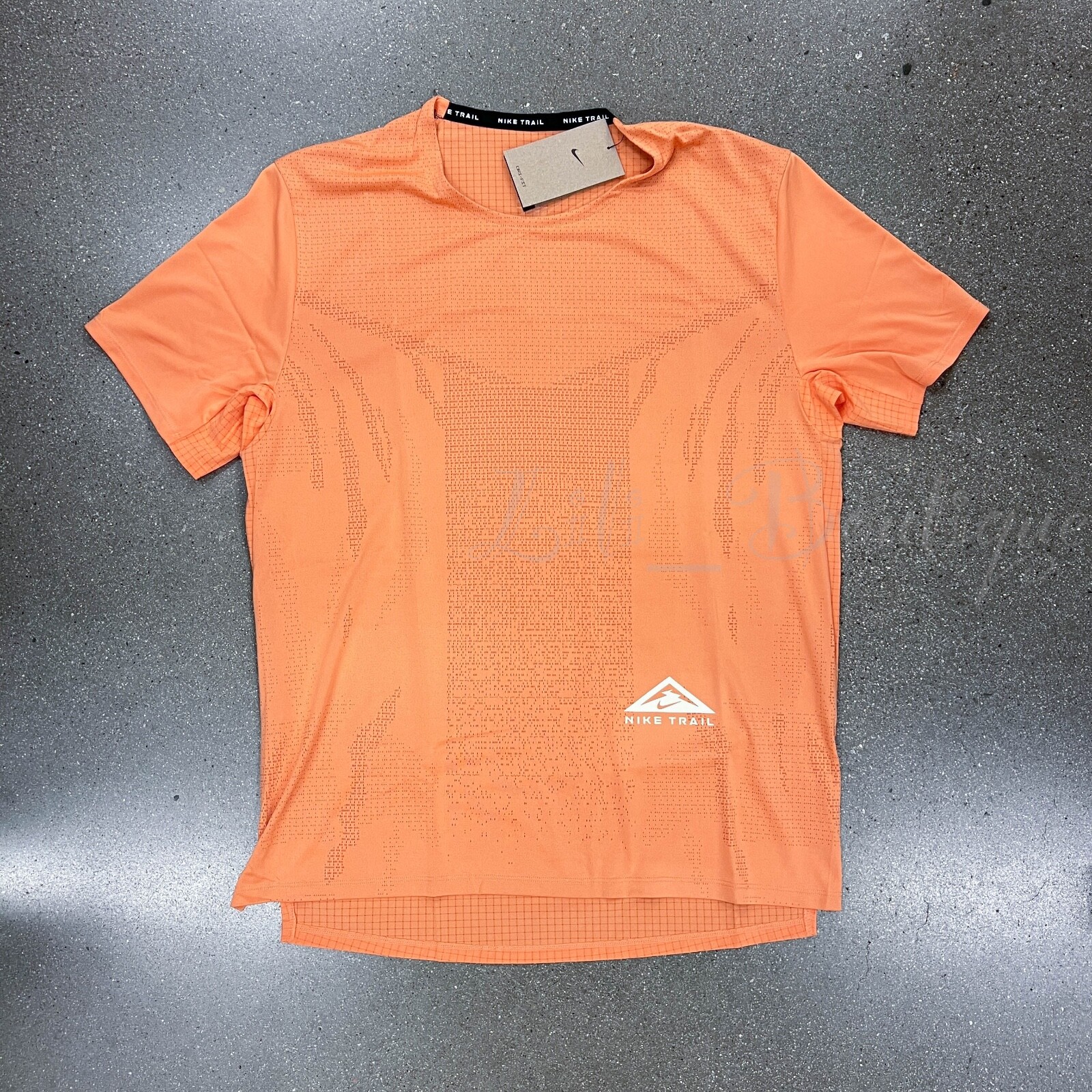 NWT Nike DM4646-871 Men Dri-Fit Rise 365 Trail Running Top Orange Trance Size M gallery