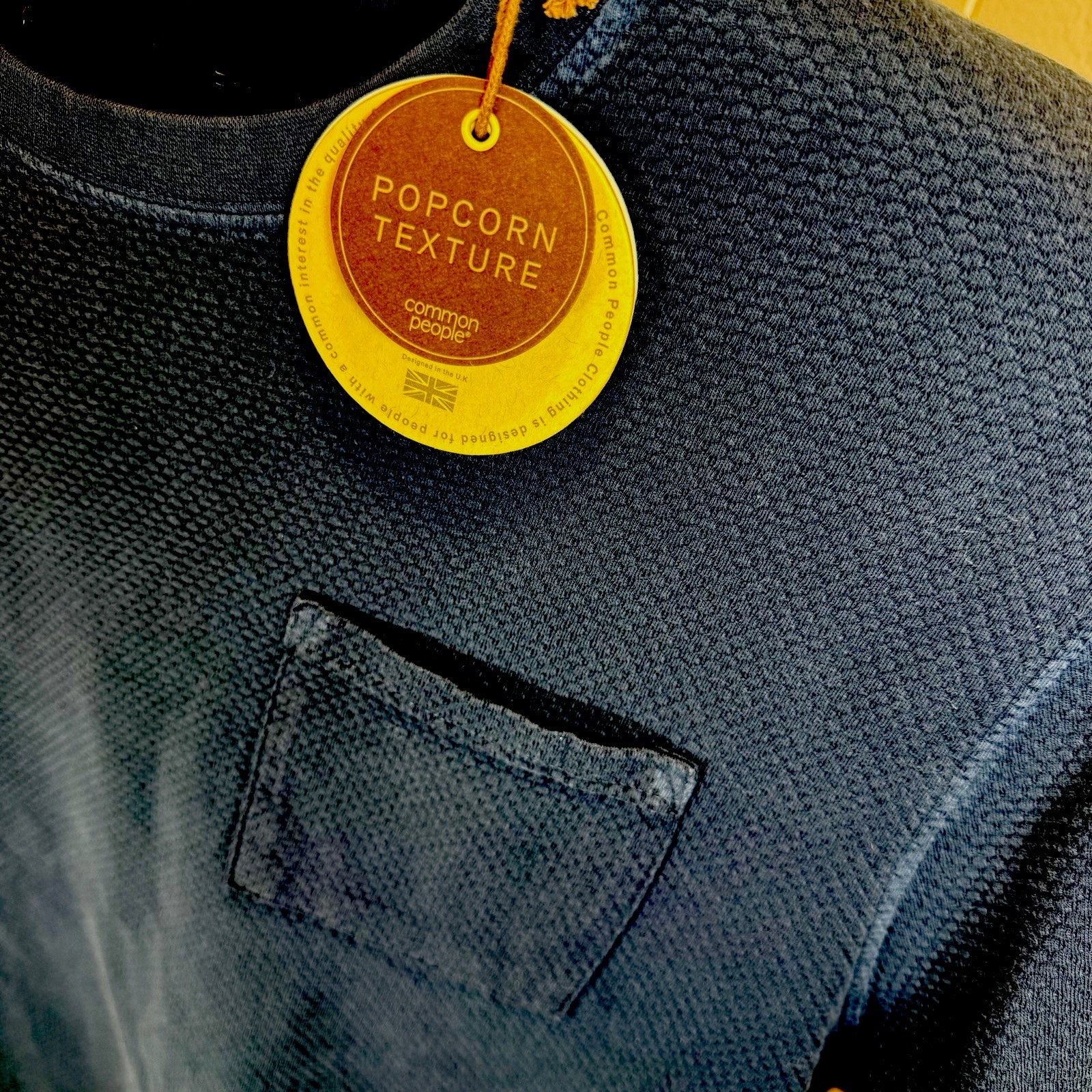Common People Men Shirt Medium Pull Over blue popcorn texture Chest Pocket New gallery