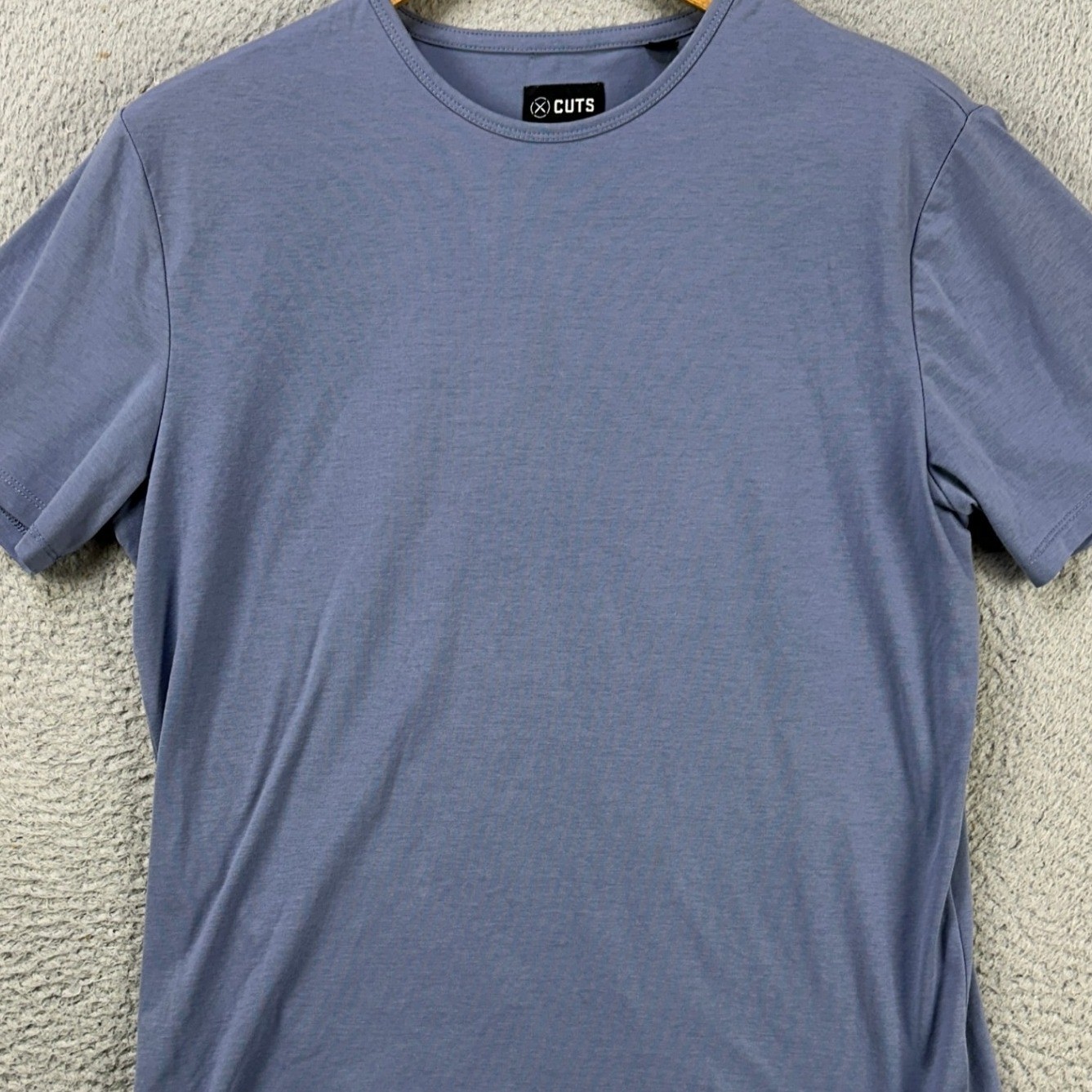 Cuts T-Shirt Crewneck Tee Mens Medium Light Blue Short Sleeve Casual Stretch gallery