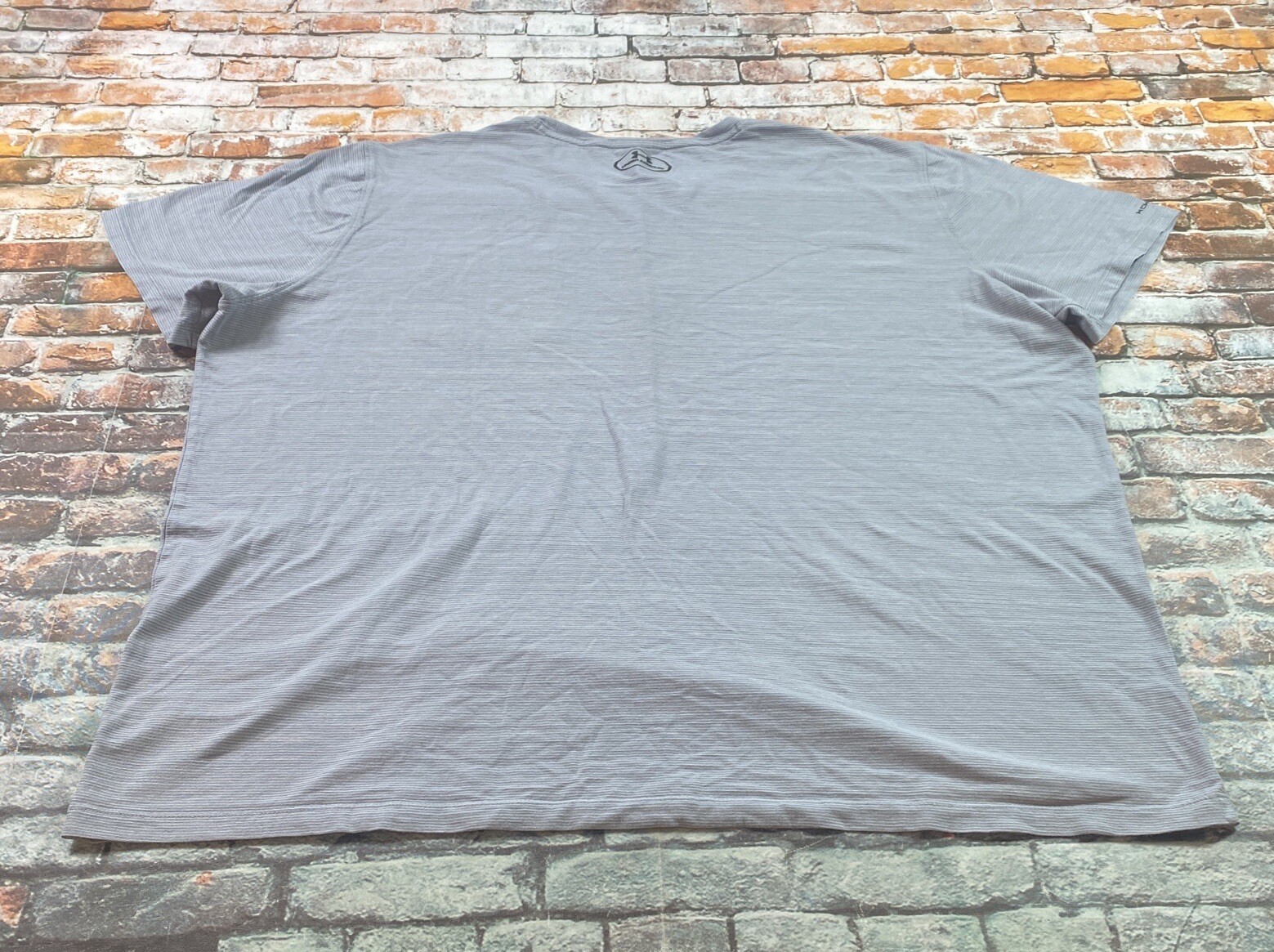 Under Armour Shirt 3XL Gray Performance Athletic Training Gym Workout Tee Mens gallery
