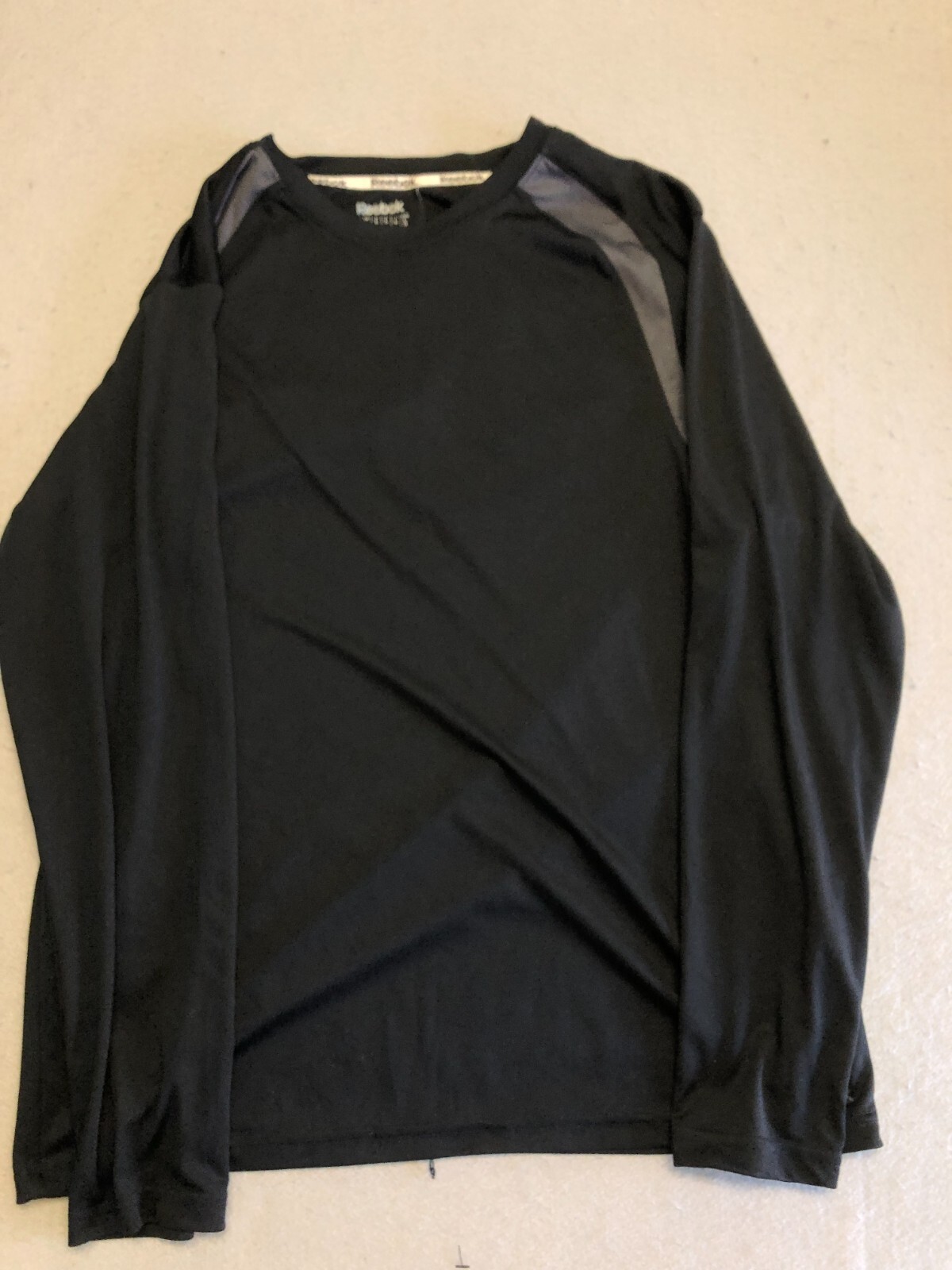 Reebok T-Shirt Men’s Large Black Long Sleeve Activewear/Casual Tee