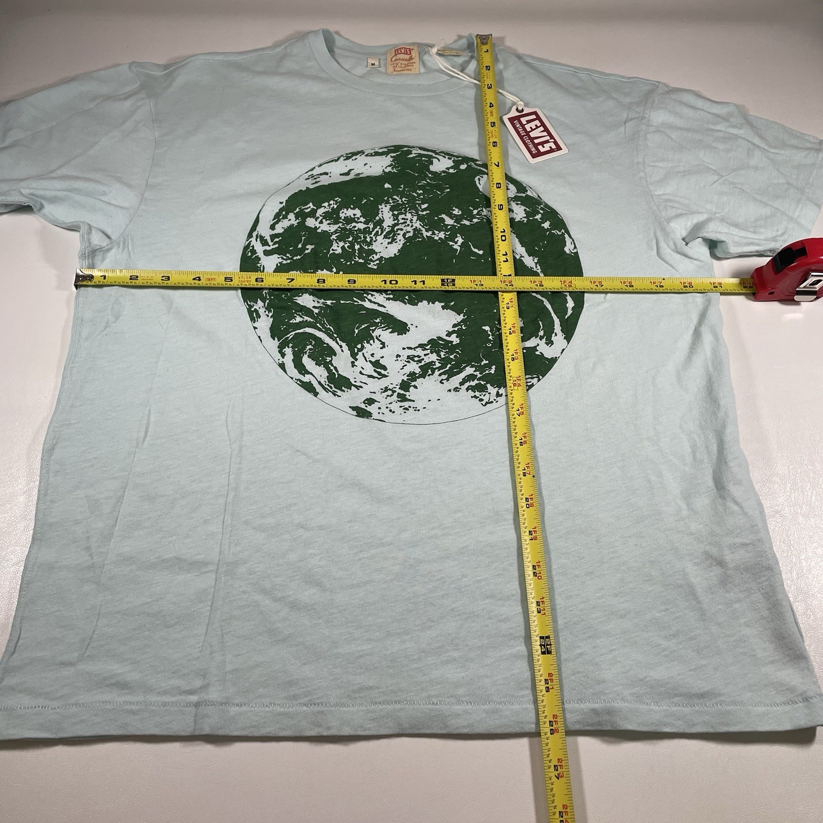 Levis Casuals Vintage Clothing Earth Day T Shirt M Graphic Print NWT 2021 Blue gallery