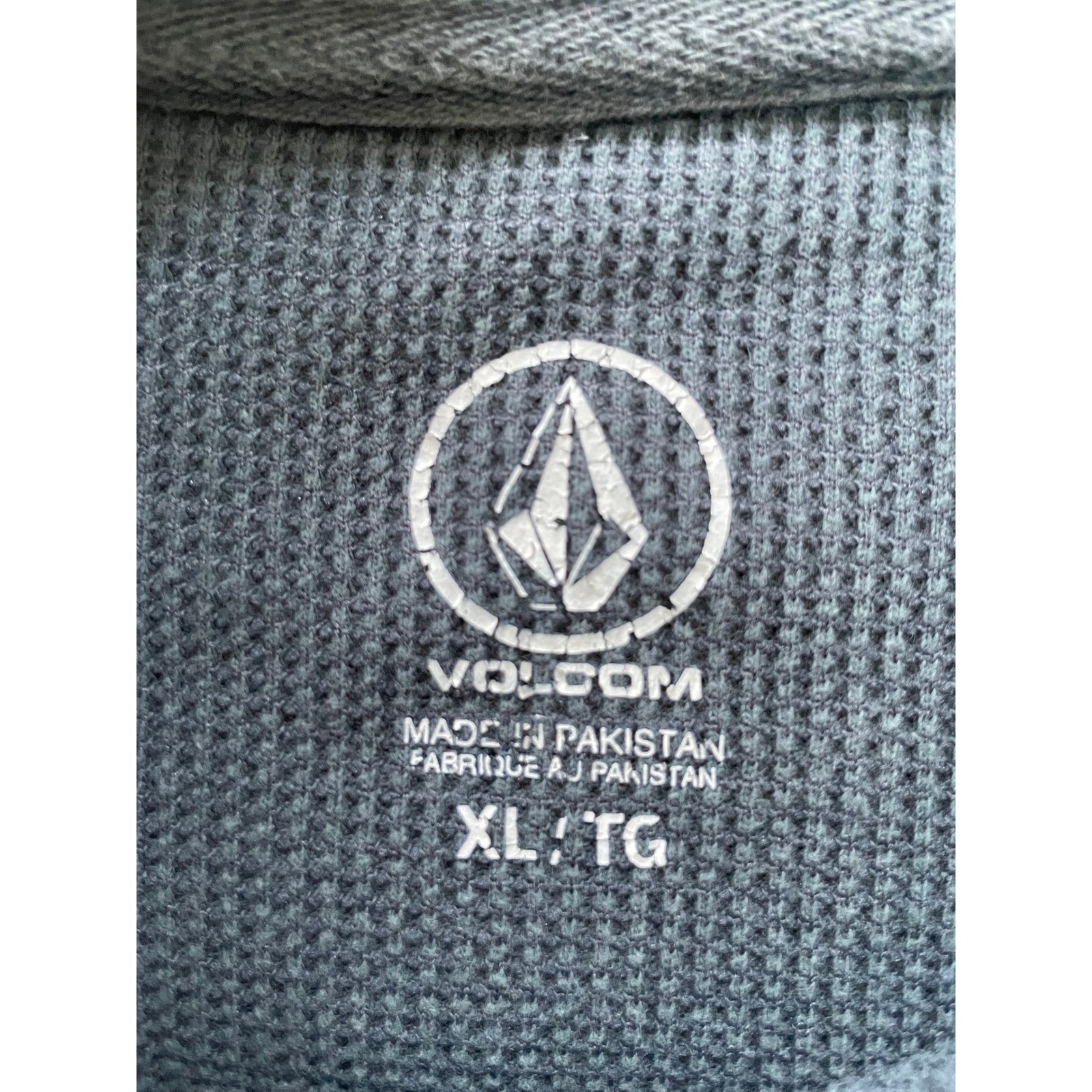 Volcom Mens Extra Large Henley Shirt Charcoal Grey Waffle Knit Long Sleeve gallery