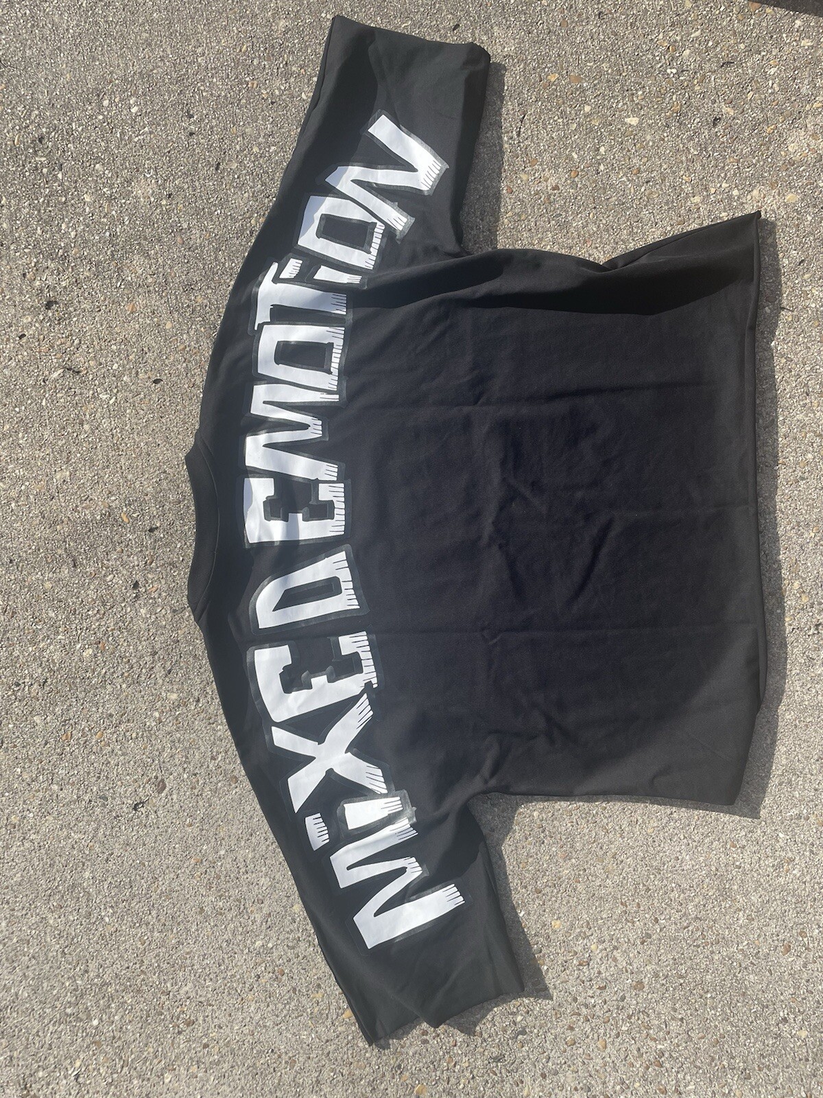 Black/White mixed emotions cropped tee gallery
