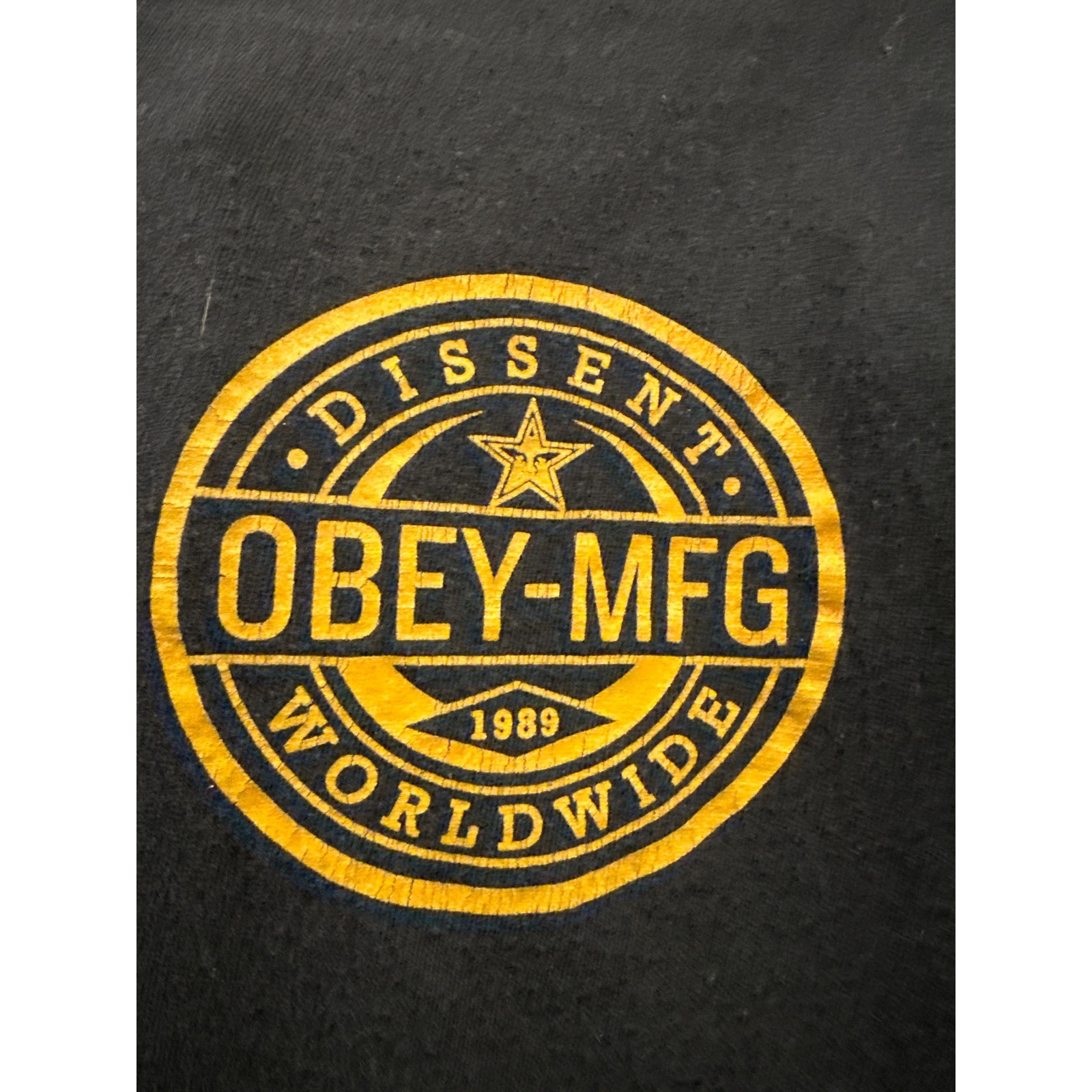 Obey Worldwide Dissent MFG Graphic T-Shirt Mens Medium Black Yellow Distressed gallery