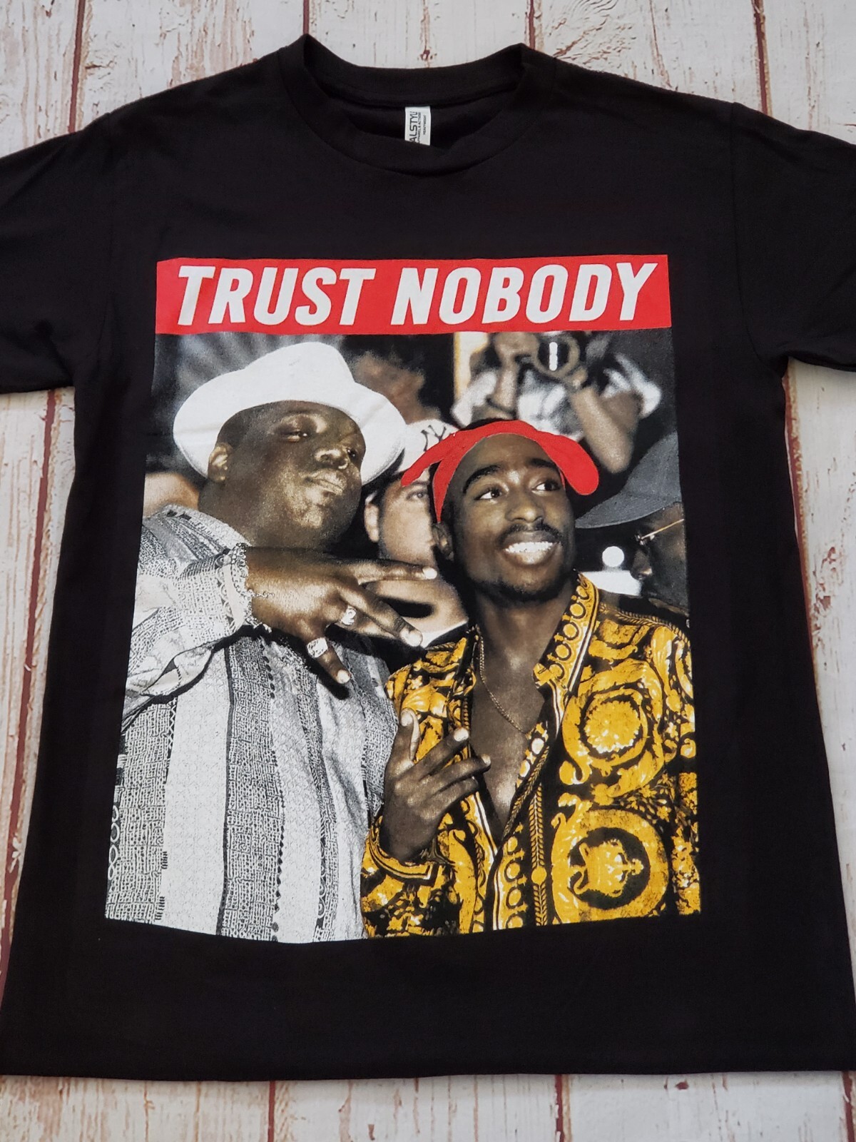 NEW- BIGGIE & 2PAC - TRUST NOBODY - T-SHIRT gallery