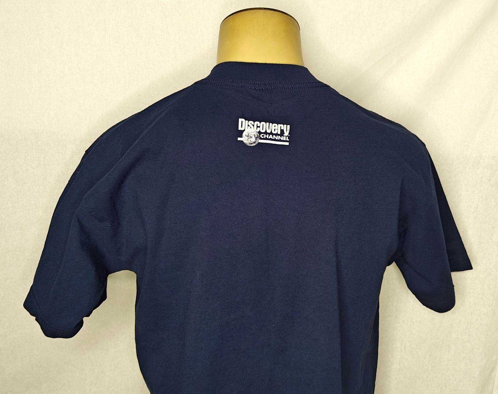 Vtg 90s Discovery Channel USA “Listen to Your Mother” Earth blue t-shirt Large gallery