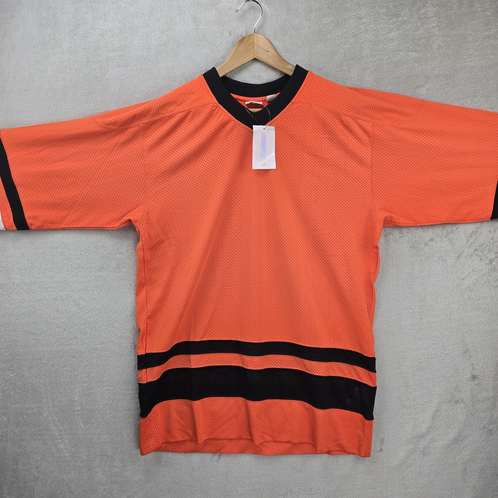 Undefeated Hockey Jersey Mens Large Orange Black Fight Strap Streetwear New gallery