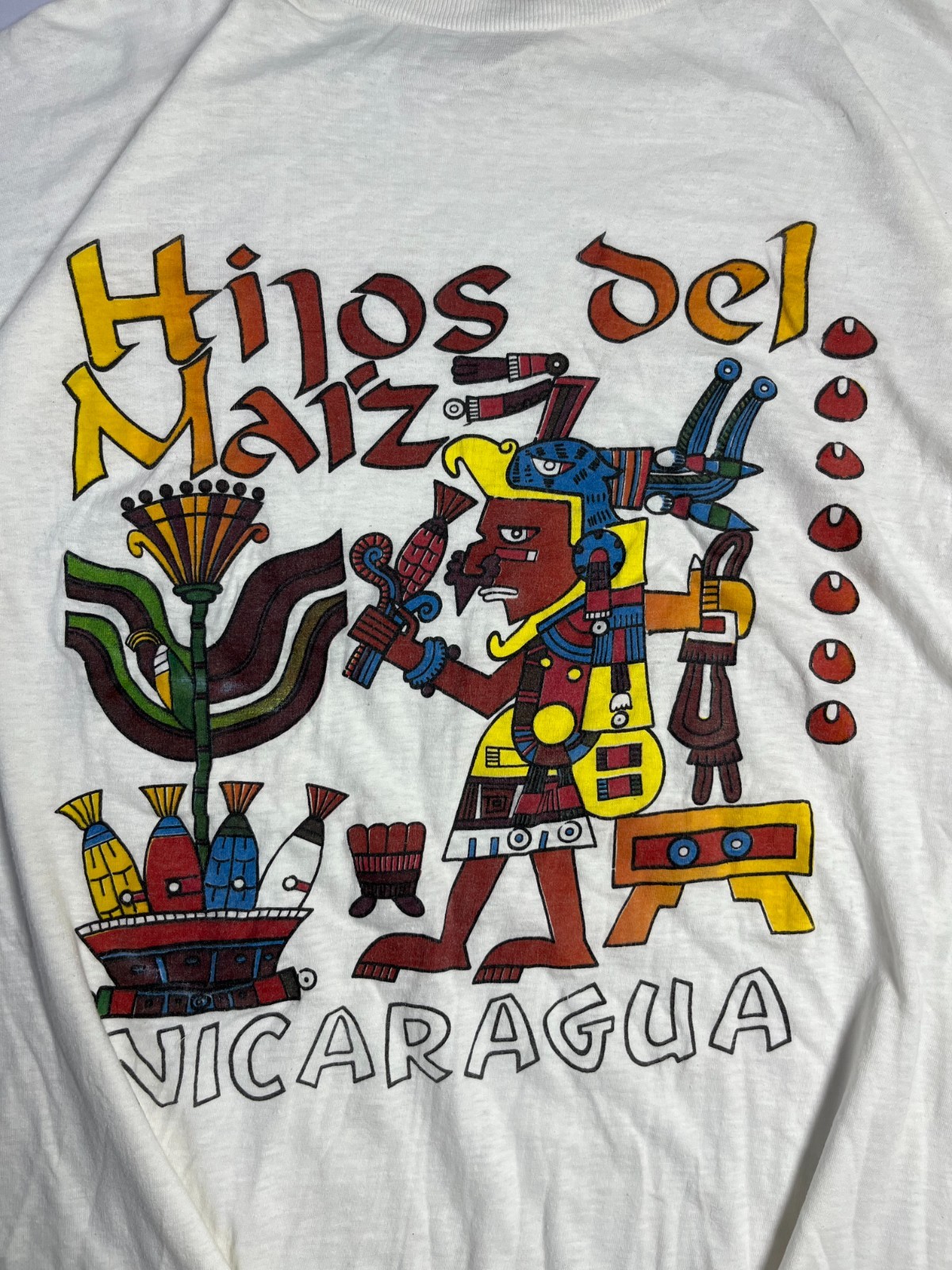 Vintage Nicaragua souvenir T-shirt white Size L 100 Cotton Panama Art Hijos del gallery