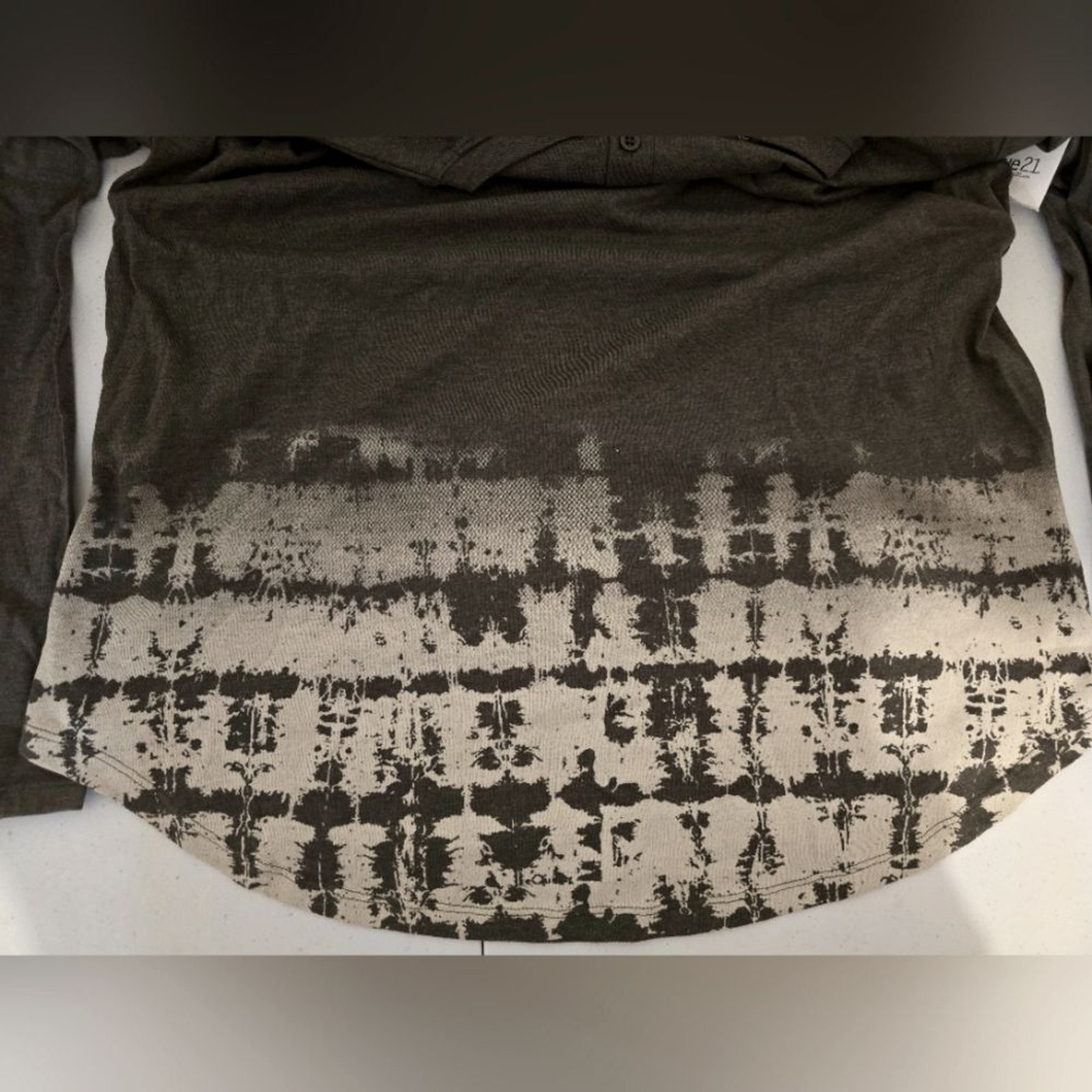 Mens XL NWT Long Length Gray Shirt gallery