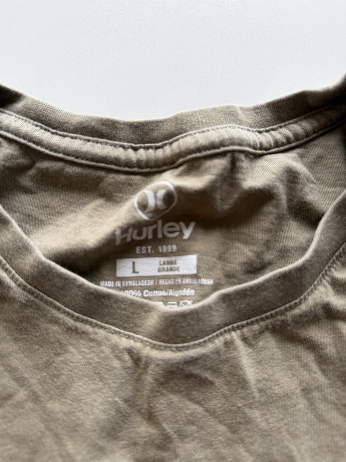 Hurley men’s large white graphic T-shirt short sleeve casual tee surf and enjoy gallery