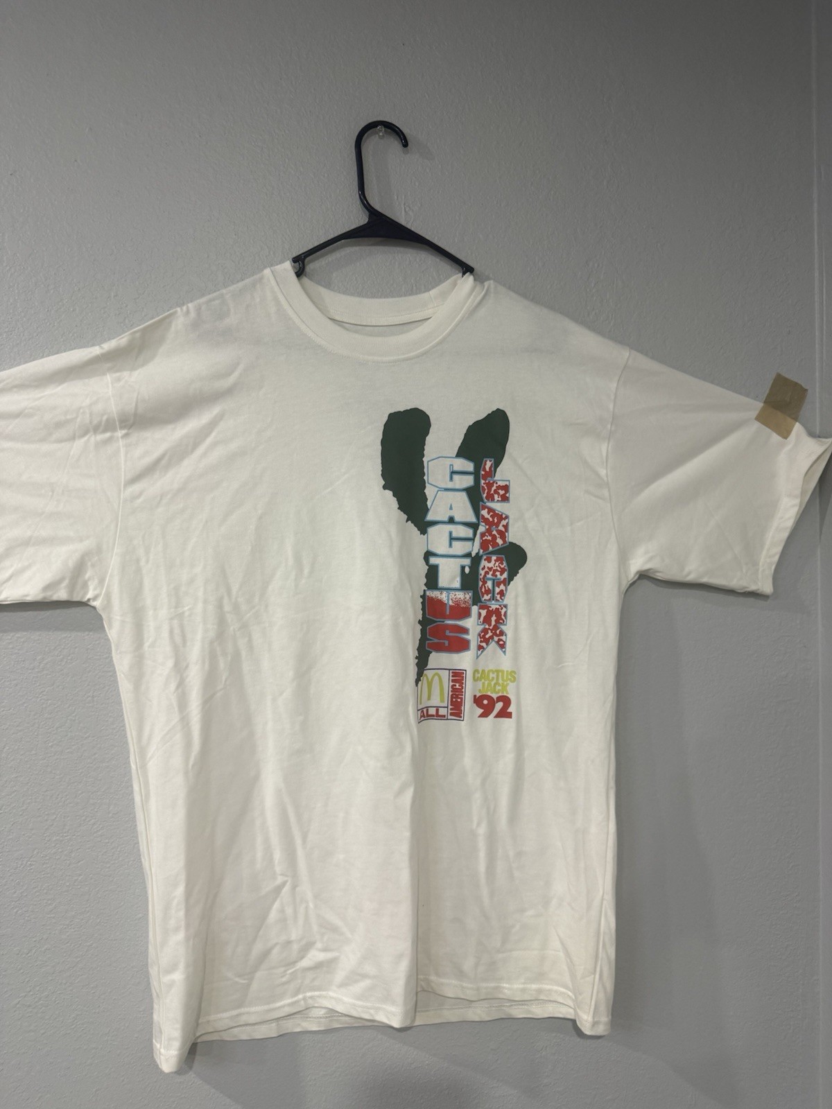 Cactus Jack Men’s XL White Travis Scott McDonald’s Graphic T-Shirt