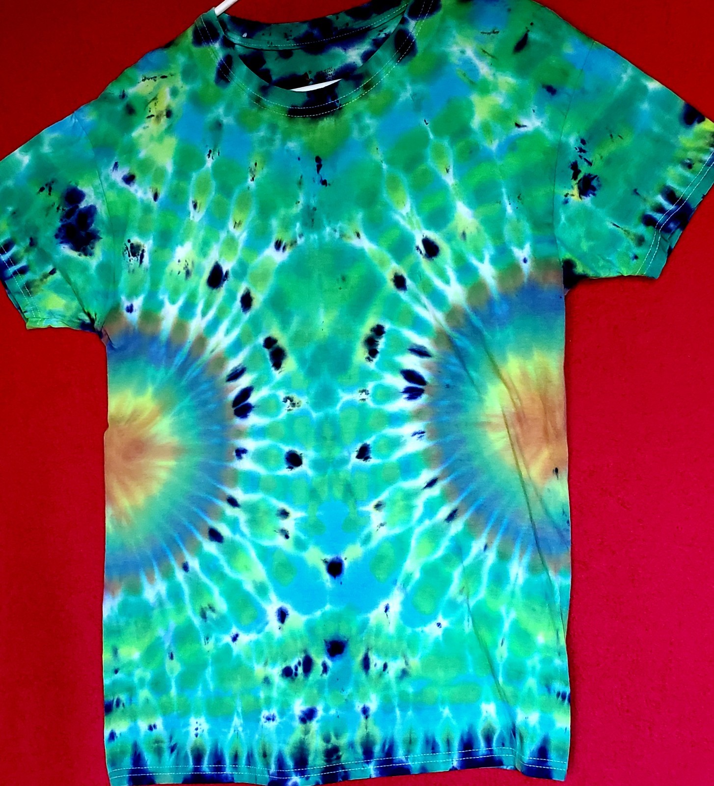 HANES SIZE MEDIUM 100% Cotton Tye Dyed Shirt Pre-washed WON'T FADE VERY SOFT gallery