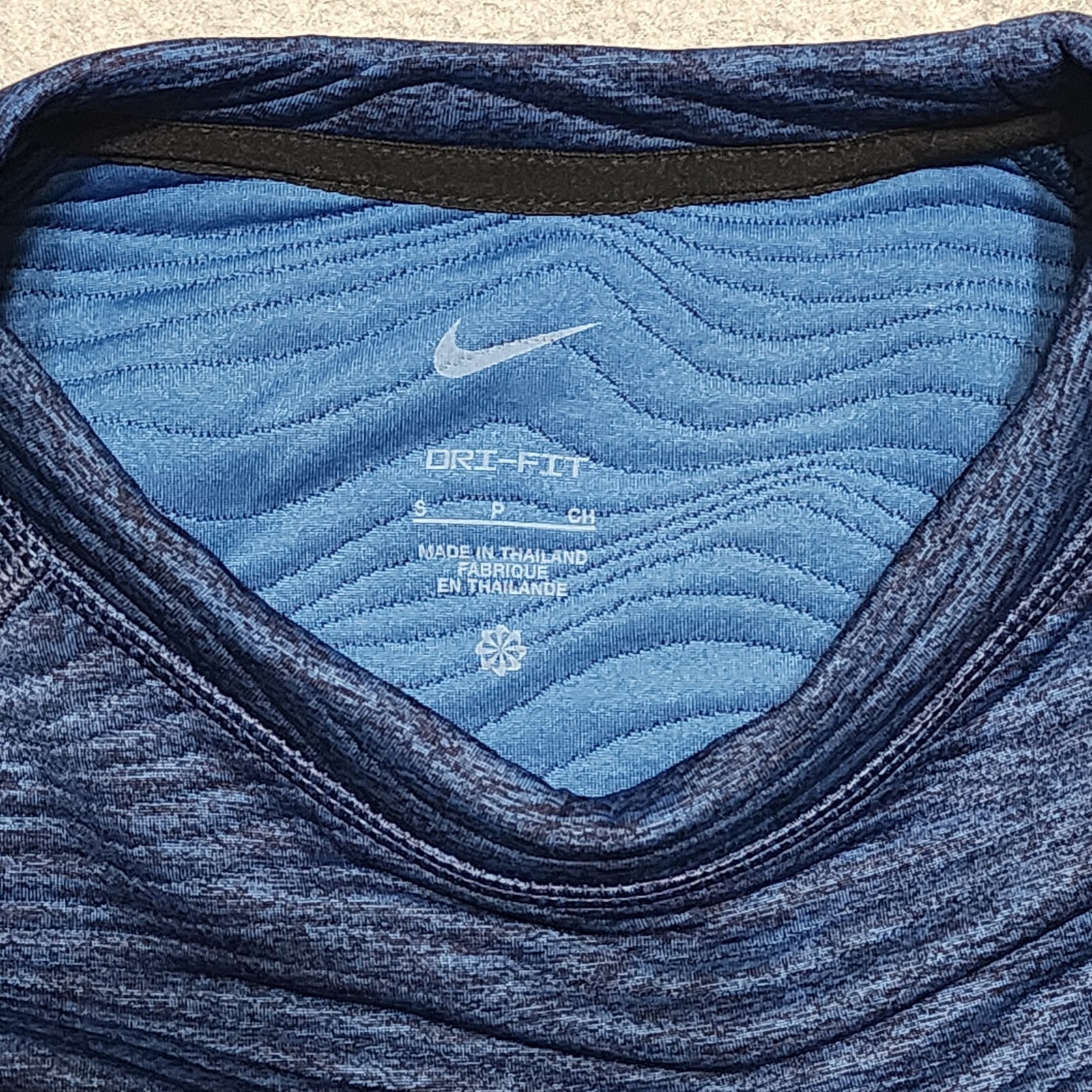 Nike Golf Dri-Fit TOUR Swirl Quilted Crew Golf Sweatshirt S $105 FD5835-410 New gallery