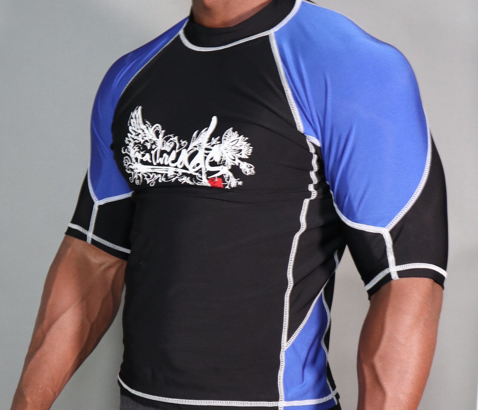 MEN'S NYLON SPANDEX SHIRT SIZE XXL gallery