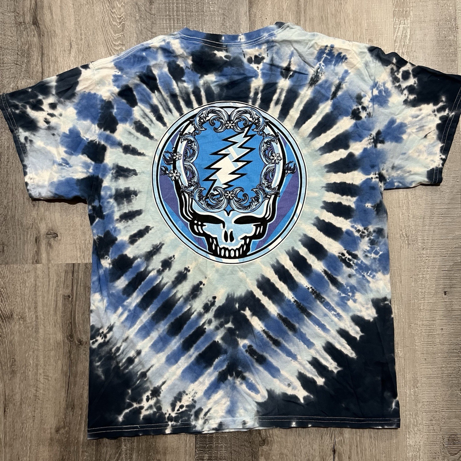 Grateful Dead Mountain Madness Blue Tie Dye Stealie Skull Band T Shirt Size L gallery