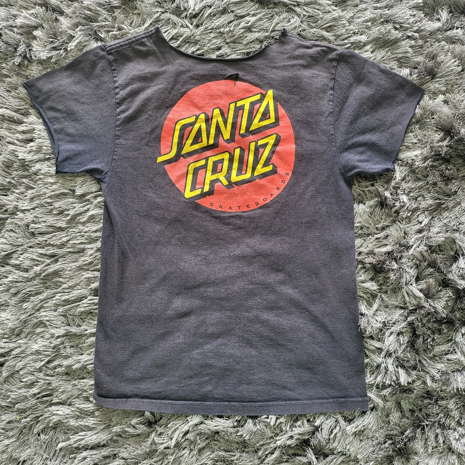Santa Cruz Skateboards T-Shirt Mens Small Black Short Sleeve Pullover Logo Flaws gallery