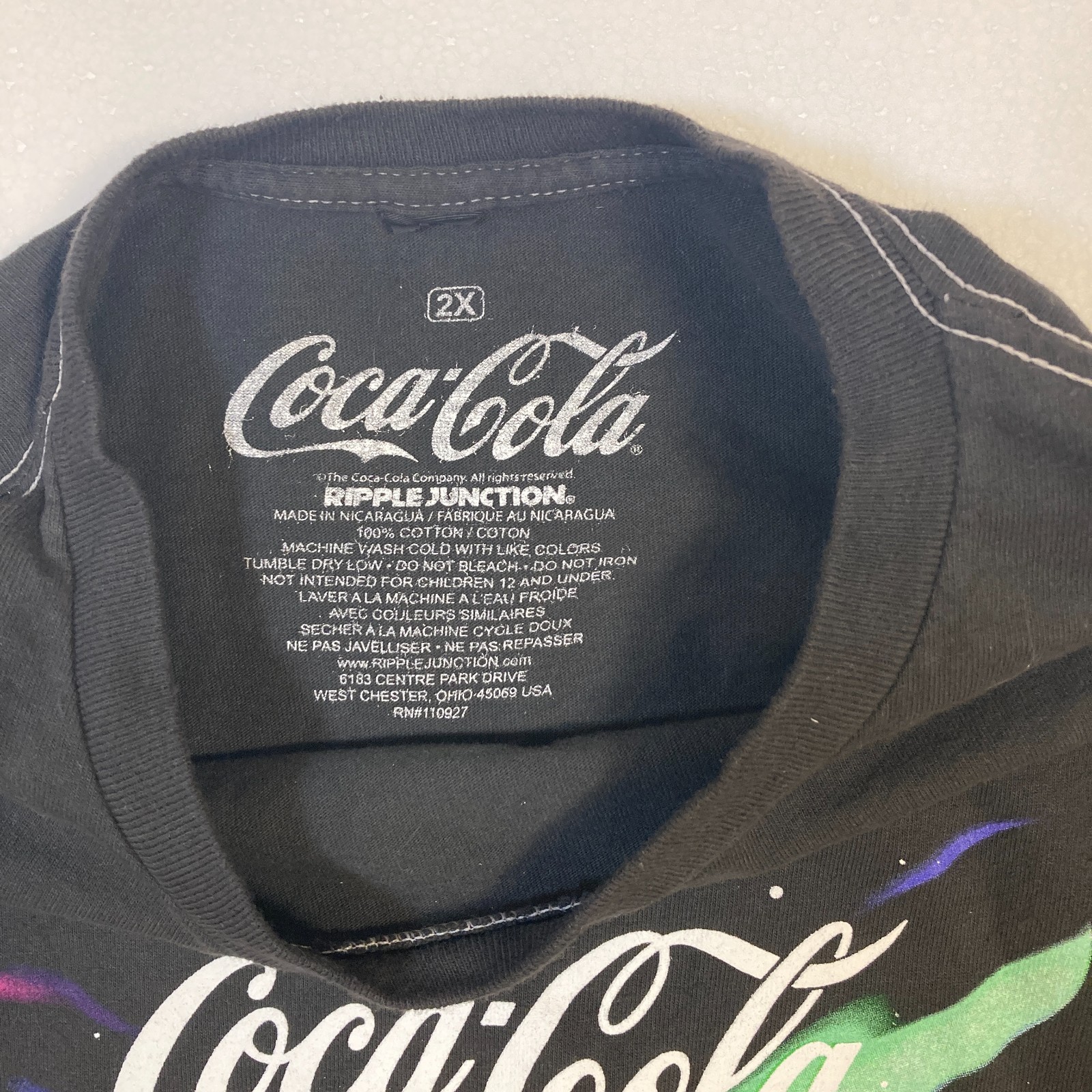 Coca-Cola Polar Bear Graphic T-Shirt Men’s 2XL Black Ripple Junction gallery