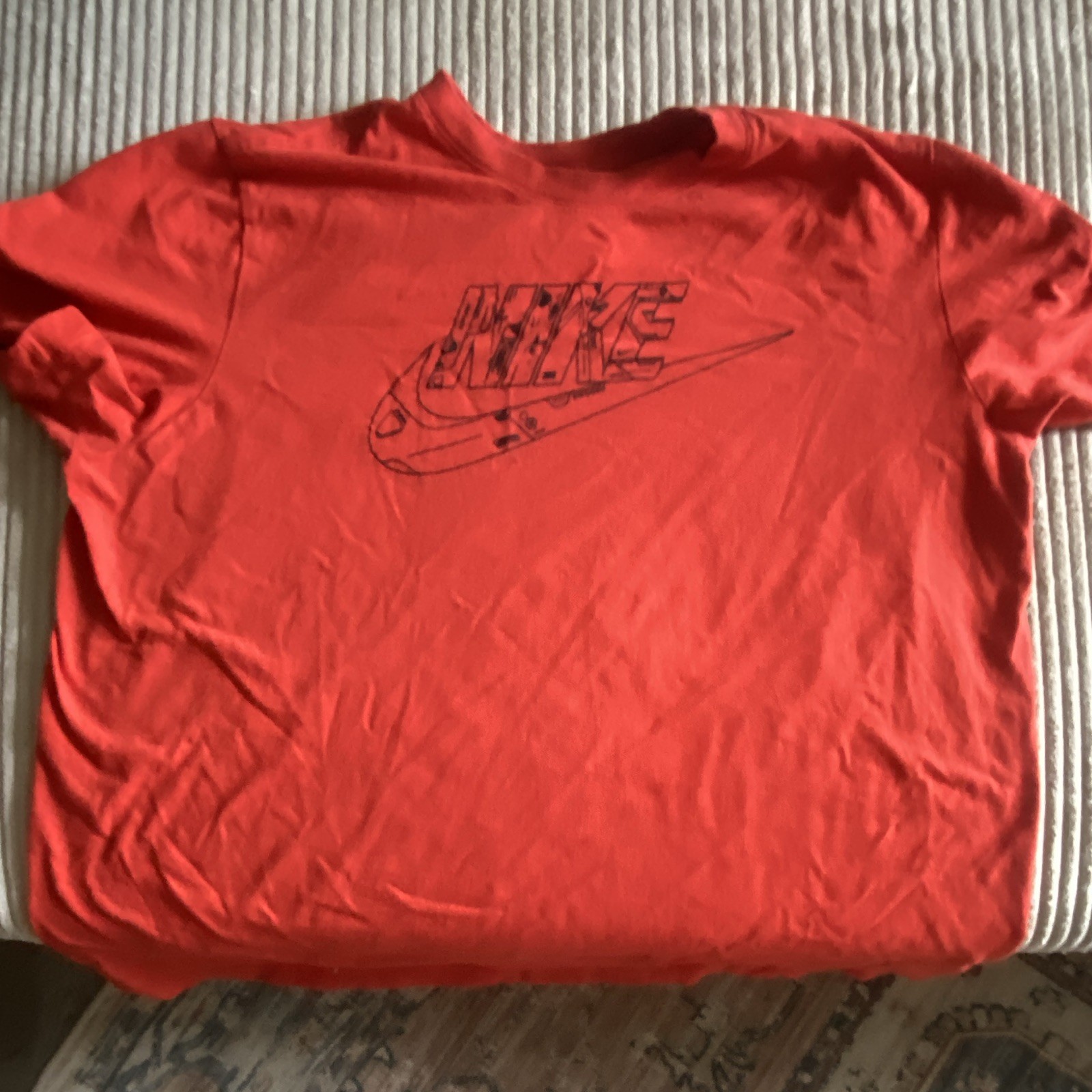 Nike The Nike Tee Men's Red Graphic Logo T-Shirt XL Short Sleeve Crew Neck gallery