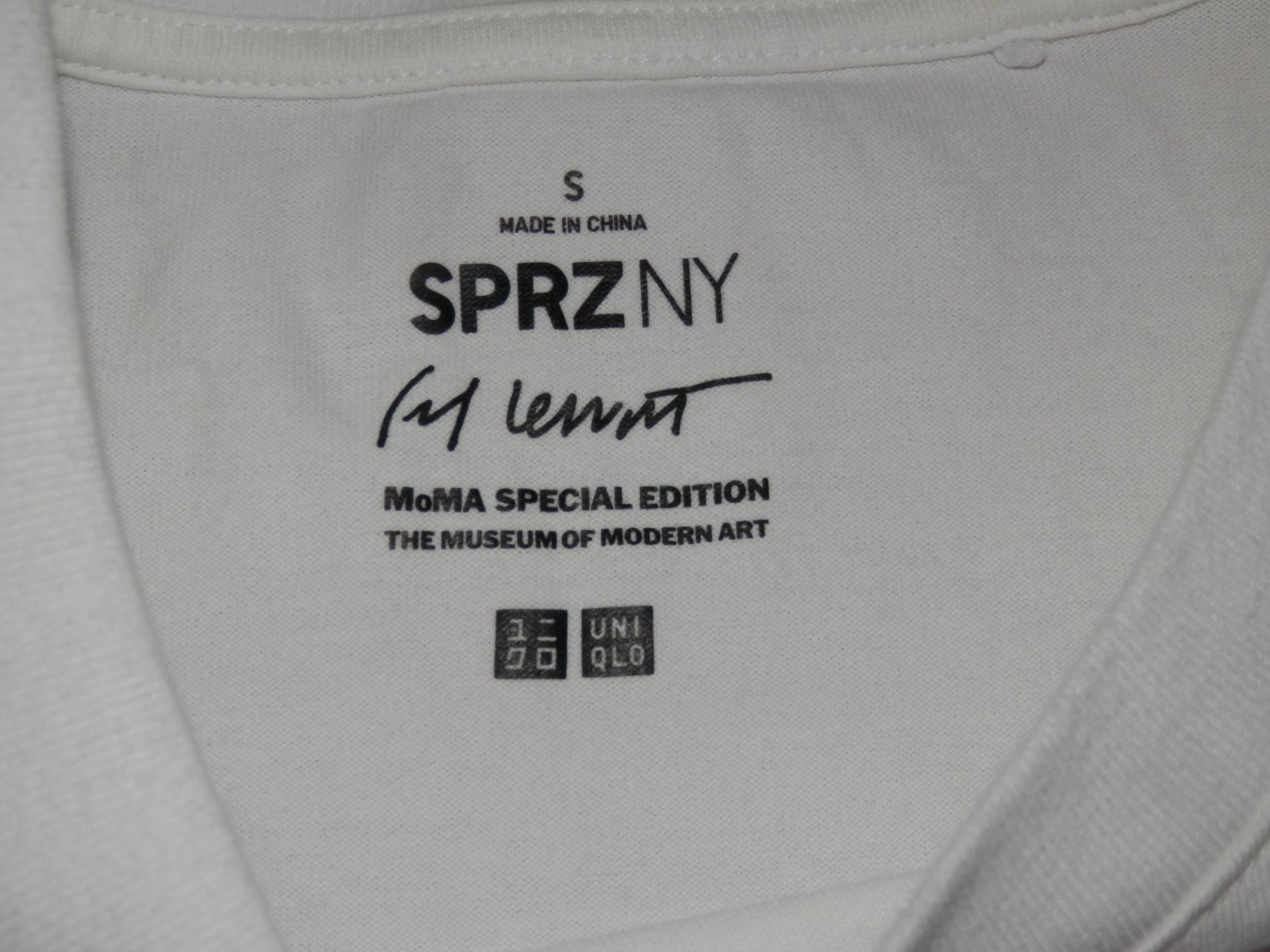 Uniqlo SPRZ NY Sol Lewitt MoMA Special Ed Mens Small Shirt w/ Raised Velour gallery