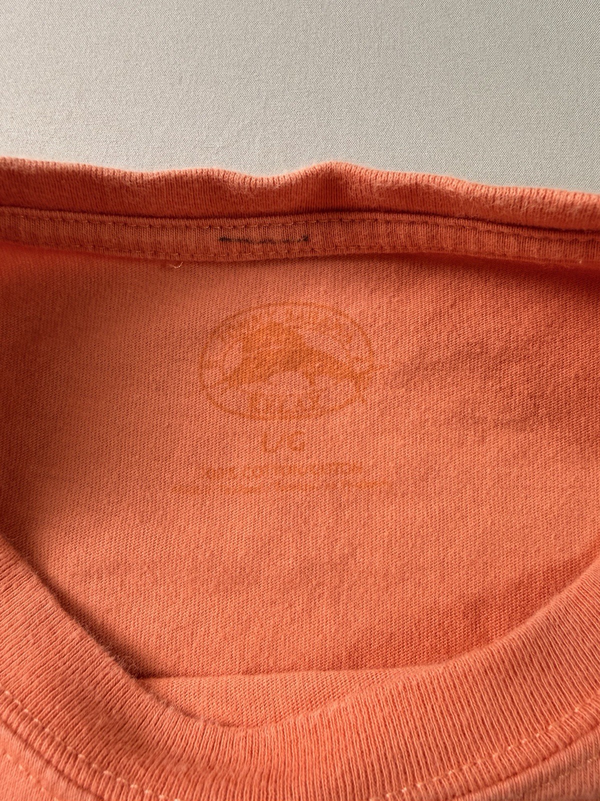 Tommy Bahama Mermaid Tail Ale Coral Graphic T Shirt Mens L Orange Beach Tee gallery