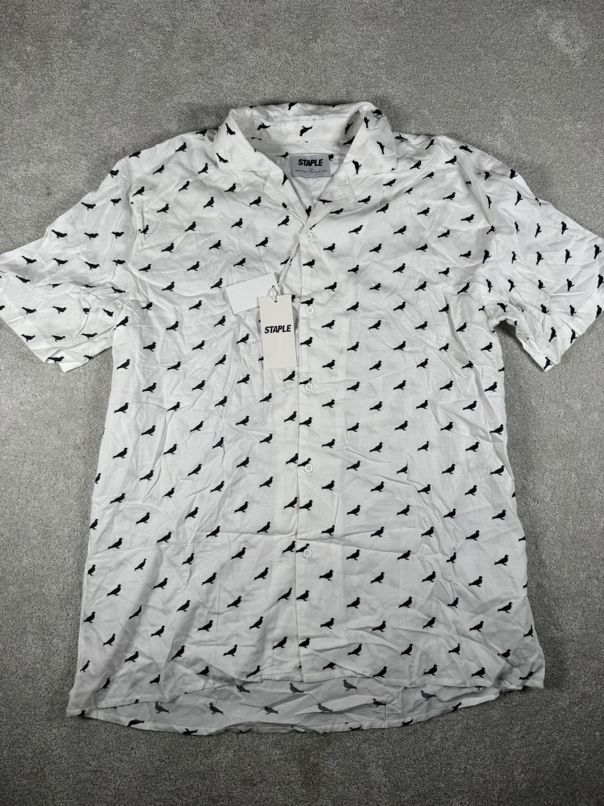 New Staple Pigeon Shirt Men XL All Over Print Bird Button Up Streetwear Rayon gallery