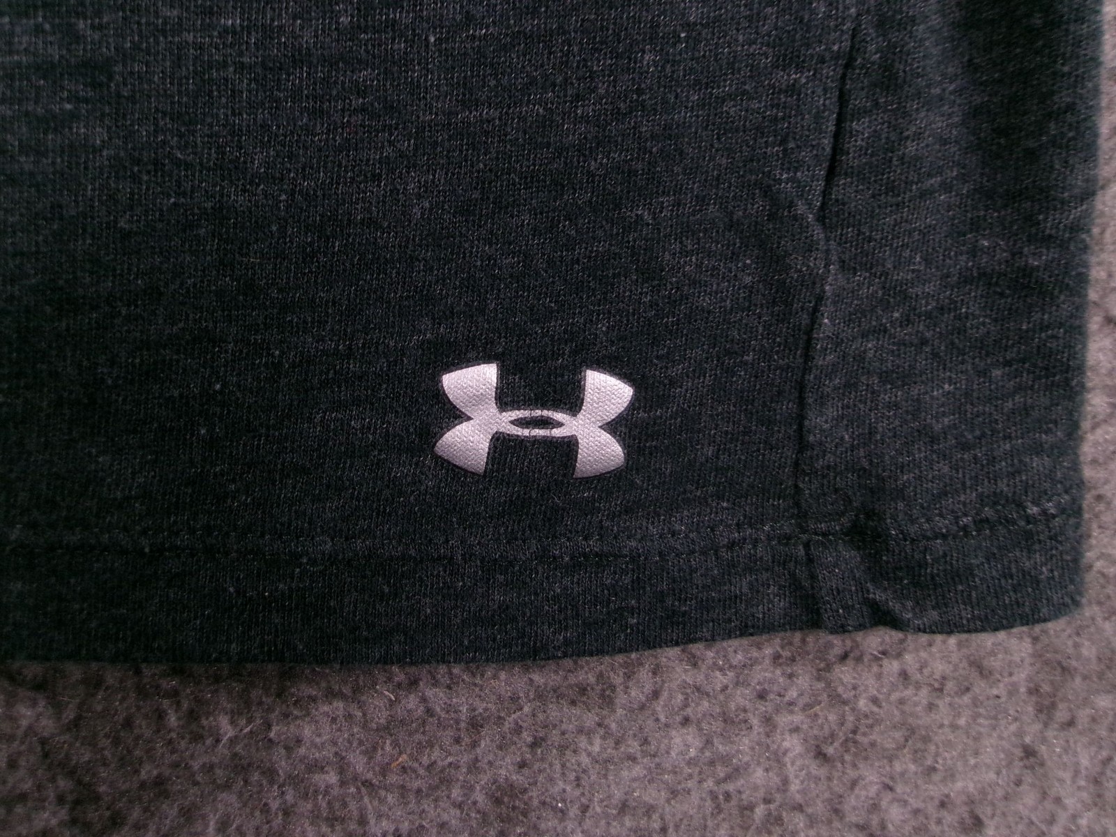 Under Armour Batman Shirt Men Medium Black HeatGear Semi-Fitted Charged gallery