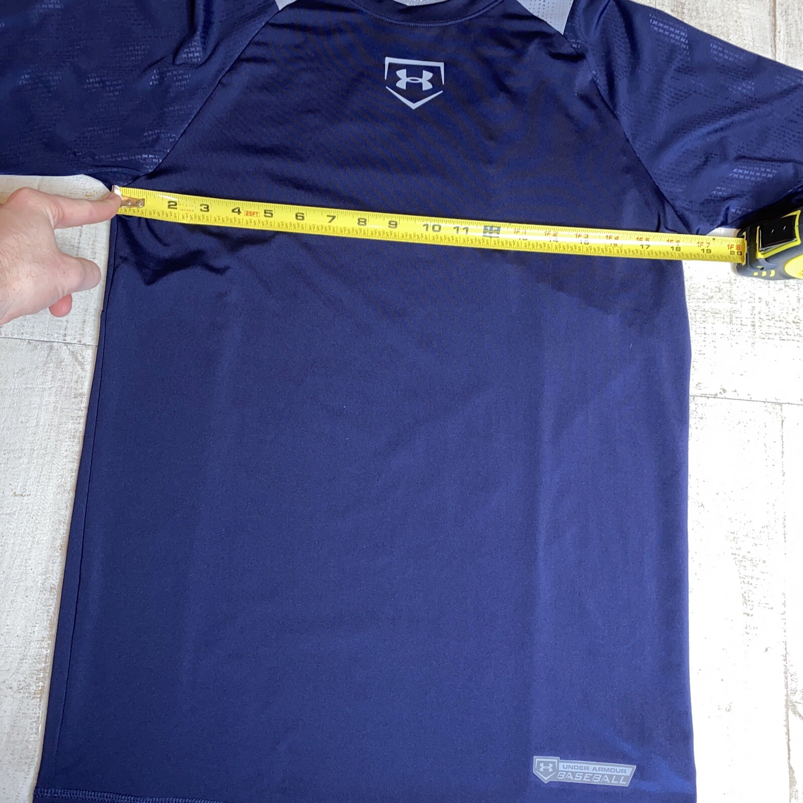 Under Armour Heatgear Activewear Baseball Short Sleeve T-Shirt Men's Size Medium gallery