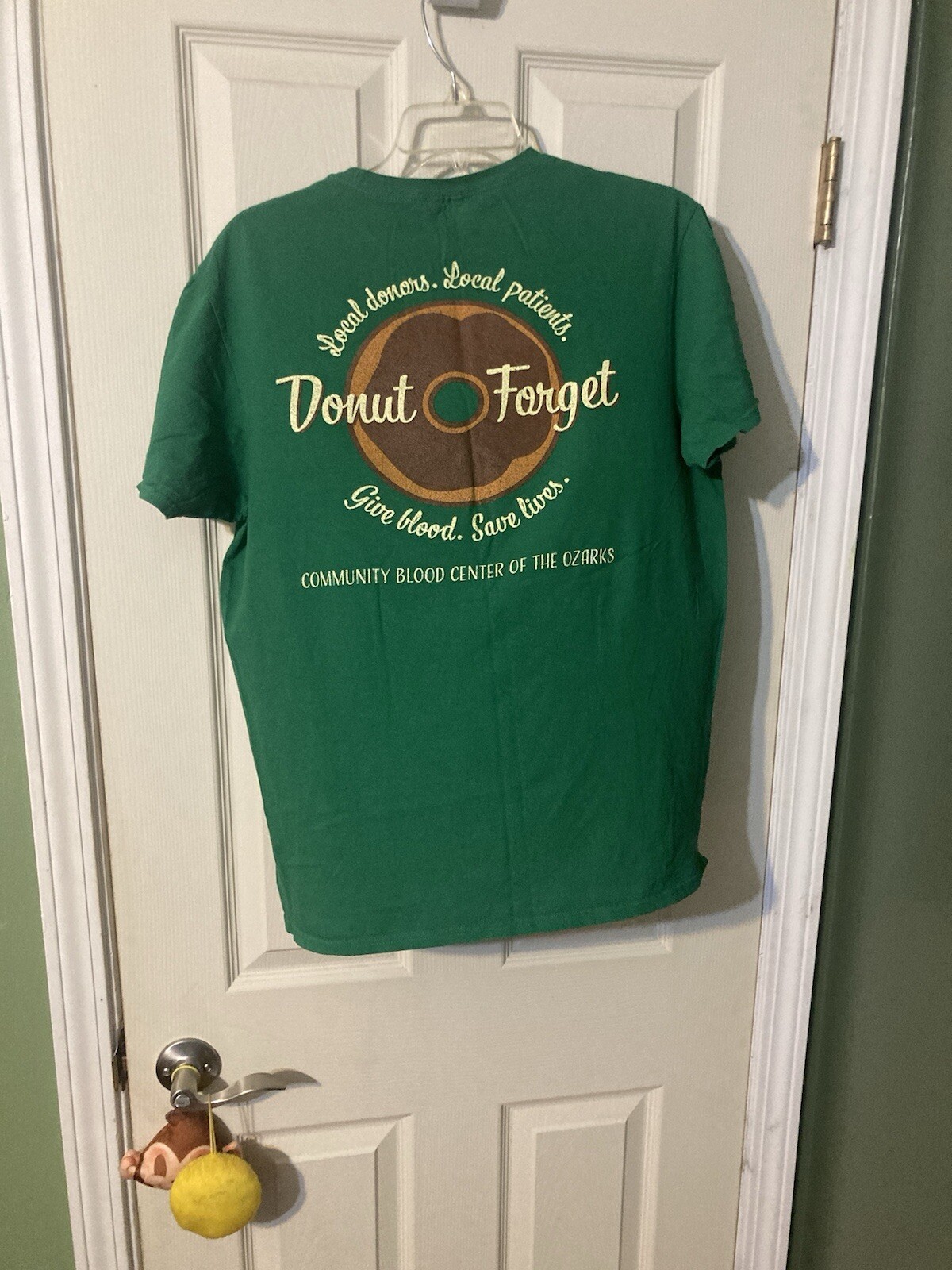 Delta soft 100% cotton tee shirt size large donut forget blood drive green gallery