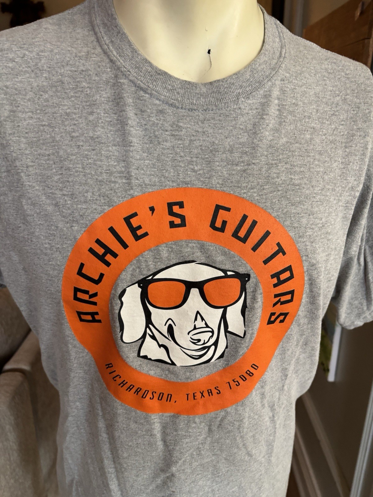 Rare Archie’s Guitars Richardson Texas T-shirt Adult large Gray Music Store gallery