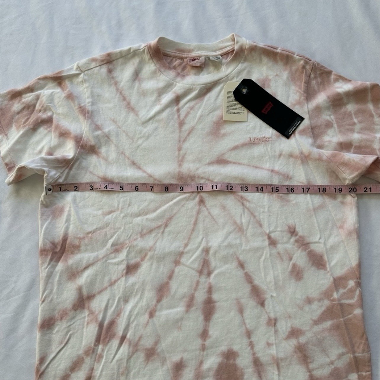 NWT Levi’s Tie Dye T-Shirt | Size Small gallery