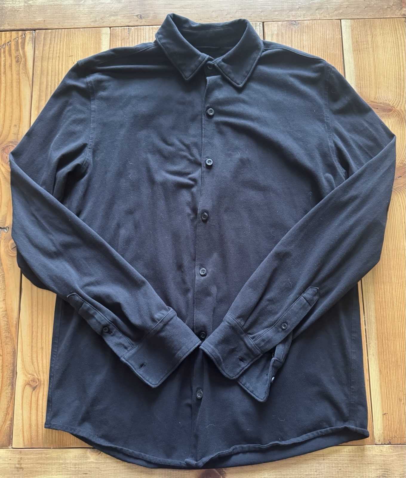True Classic Men's, Knit Long Sleeve, Slightly Relaxed Fit Collard Shirt Stretch gallery