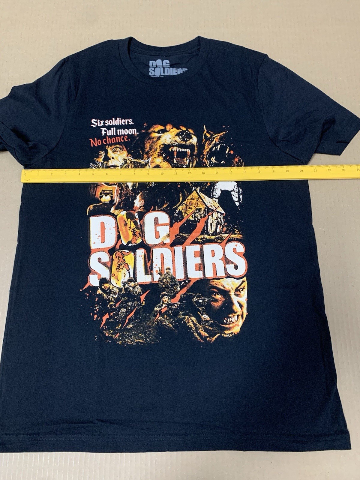 Dog Soldiers Horror T-shirt -LICENSE (great condition)(MEDIUM see description) gallery
