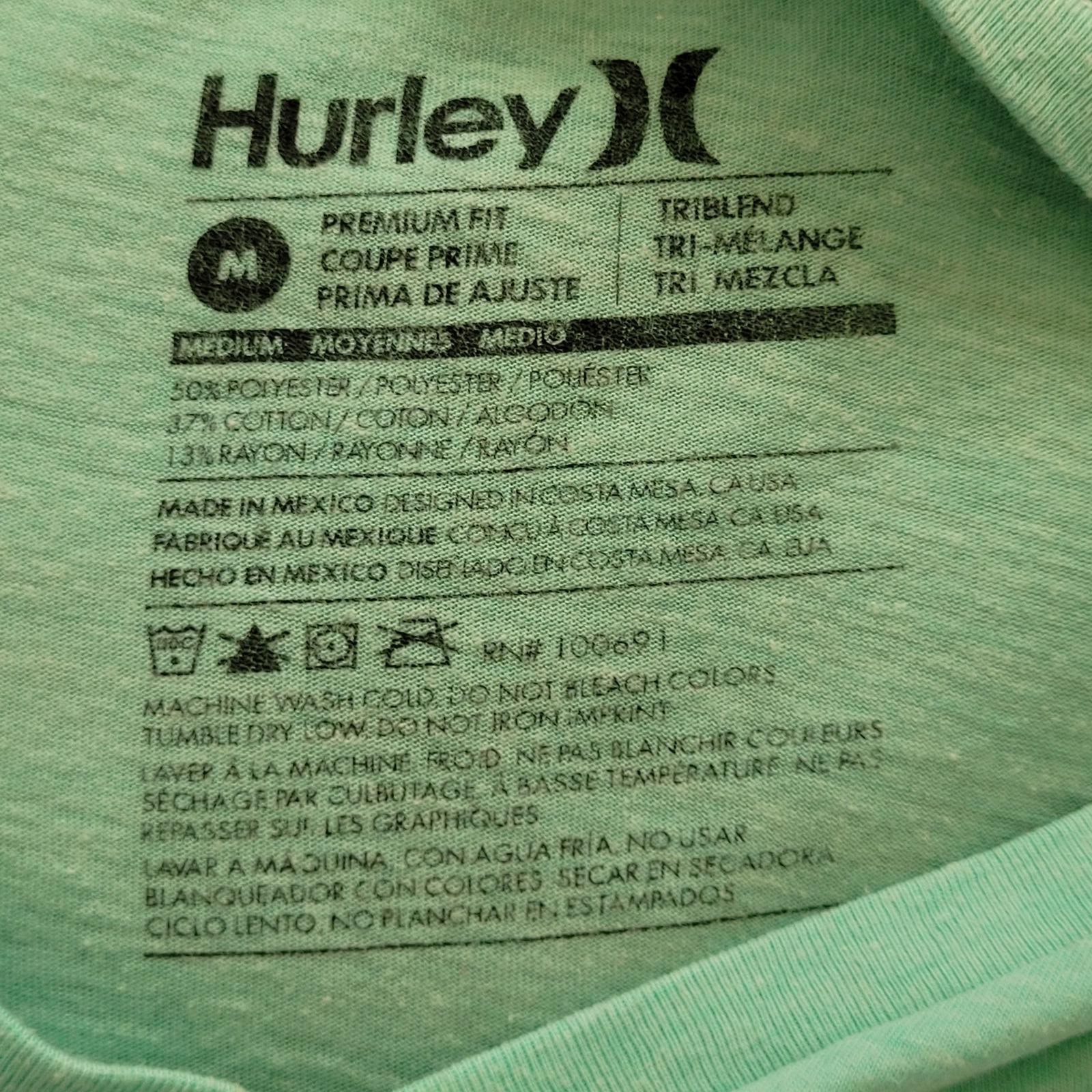 Hurley Men’s M Mint Green V-Neck Pocket T-Shirt Premium Fit gallery