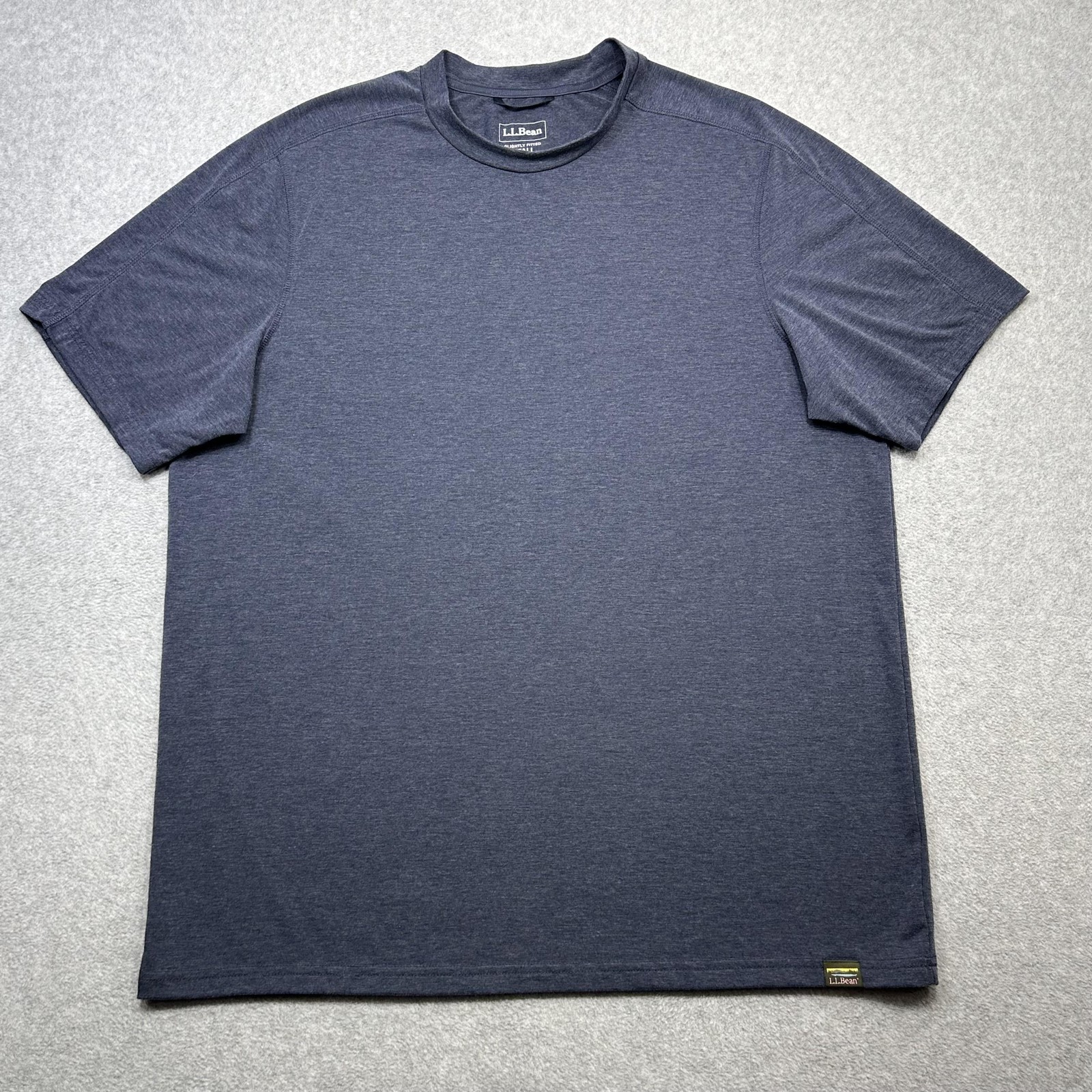 LL Bean Everyday SunSmart Tee Shirt Mens LT Blue Solid Performance Crewneck gallery