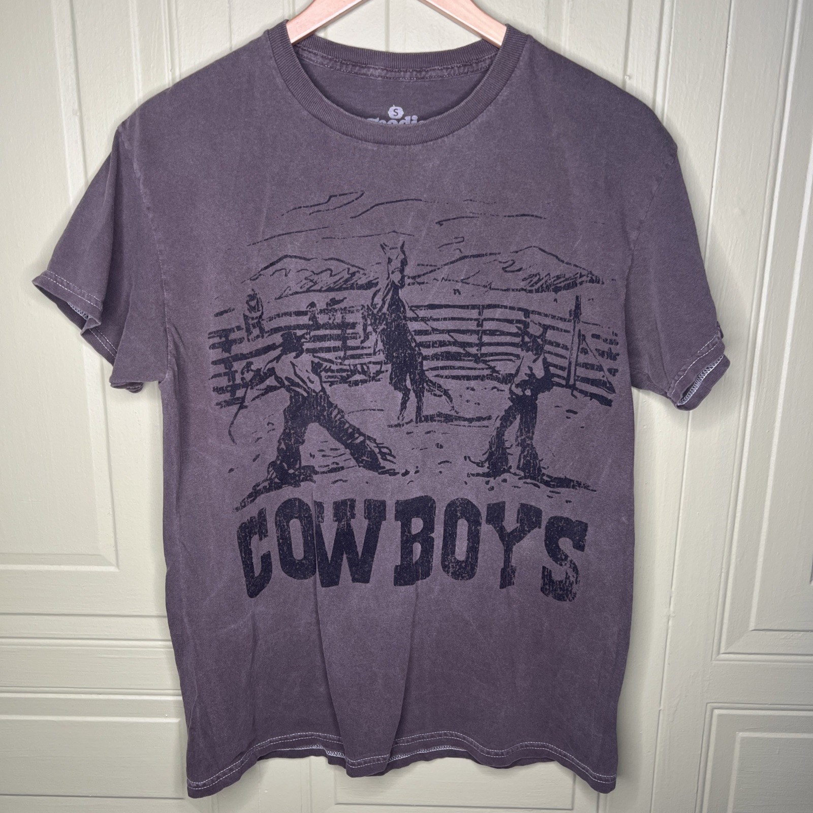 Goodie Two Sleeves Cowboy Western Horse T Shirt Size S gallery