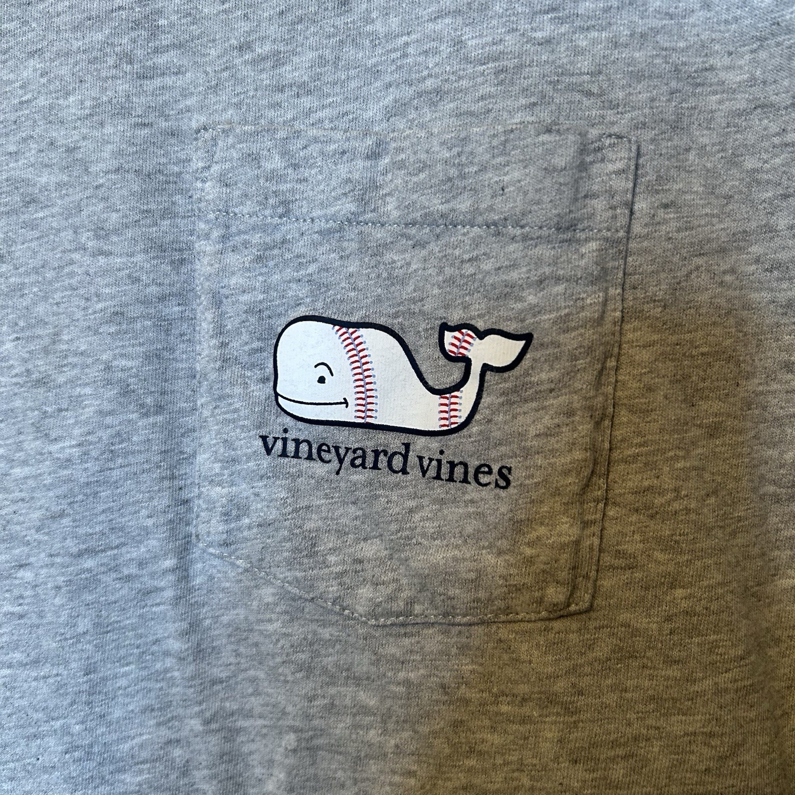 New Vineyard Vines Baseball Shirt Medium Grey Whale Front Pocket BG41 gallery