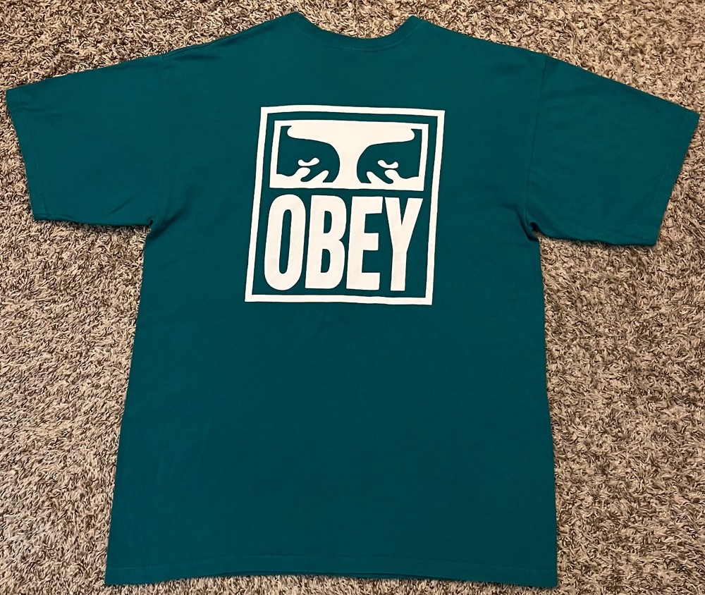 Vintage OBEY Official Eyes Graphics Quality Dissent Since 1989 Men’s T-Shirt L