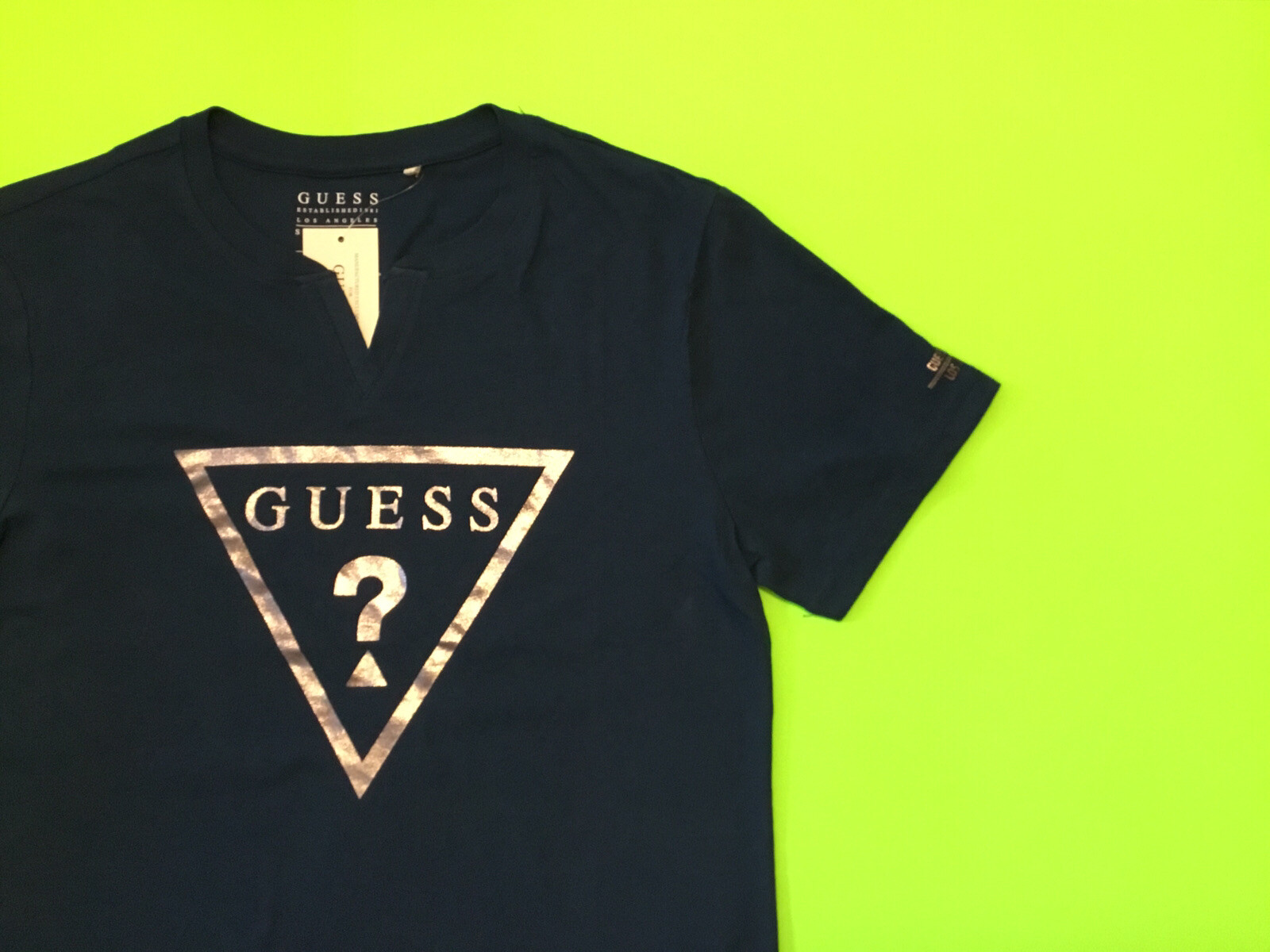 GUESS Los Angeles Men’s Short Sleeve T-Shirt Size LARGE Blue w/Silver Cotton NEW gallery