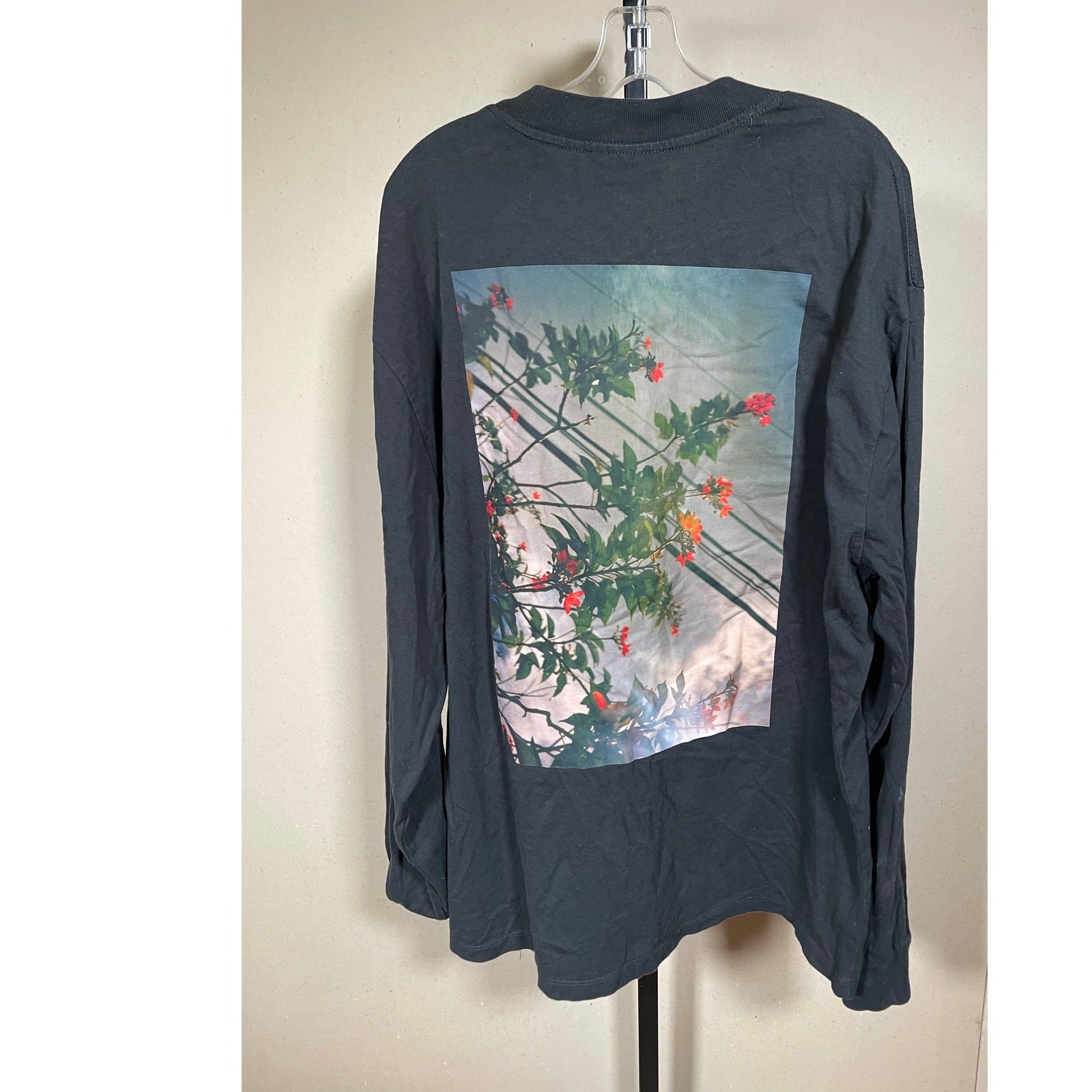 Essentials Fear of God Art Photo Series Shaniqwa Jarvis Size XL gallery