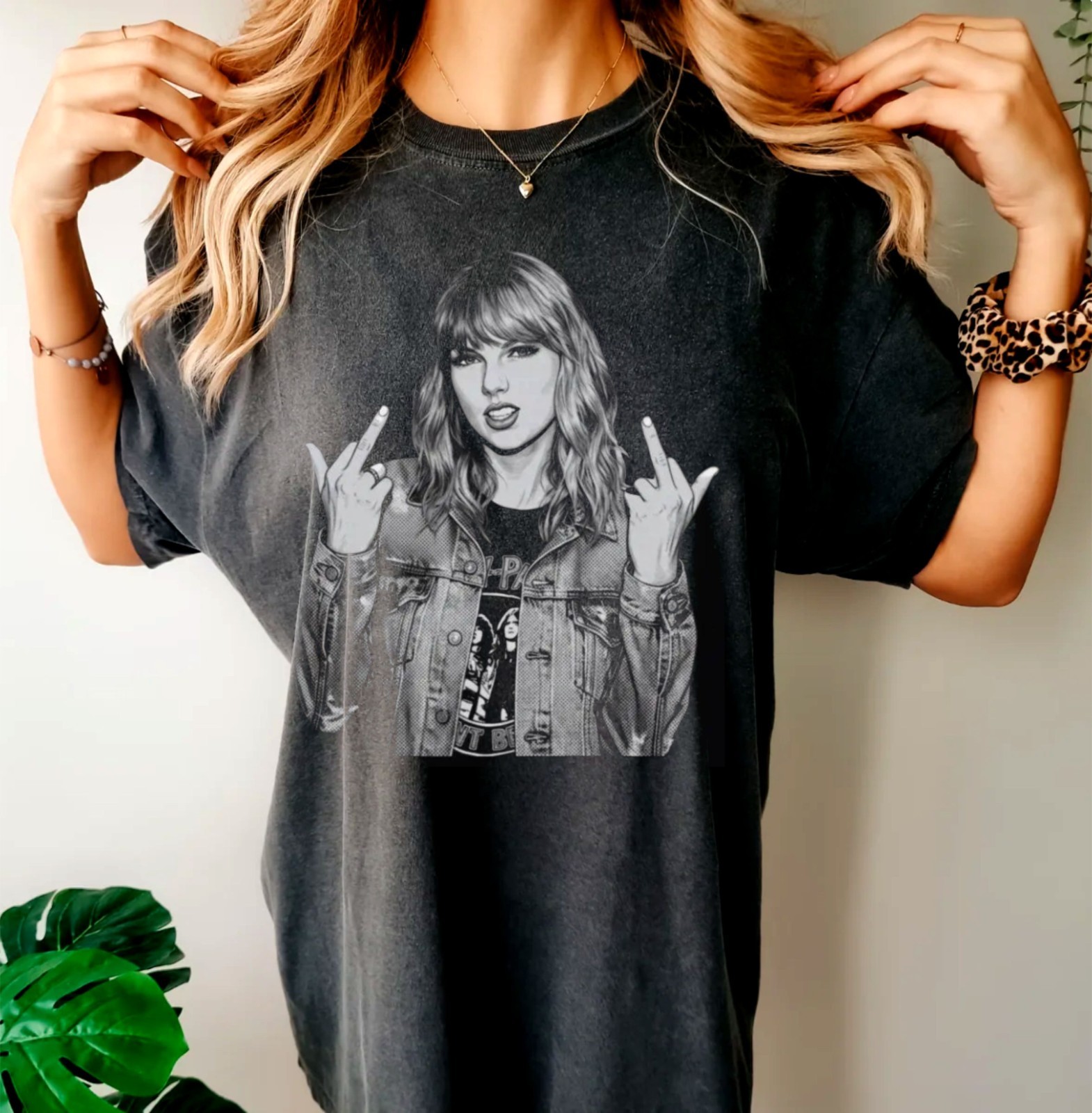 Taylor Middle Finger Soft Comfort Colors Shirt – Trendy Rep Era Aesthetic gallery