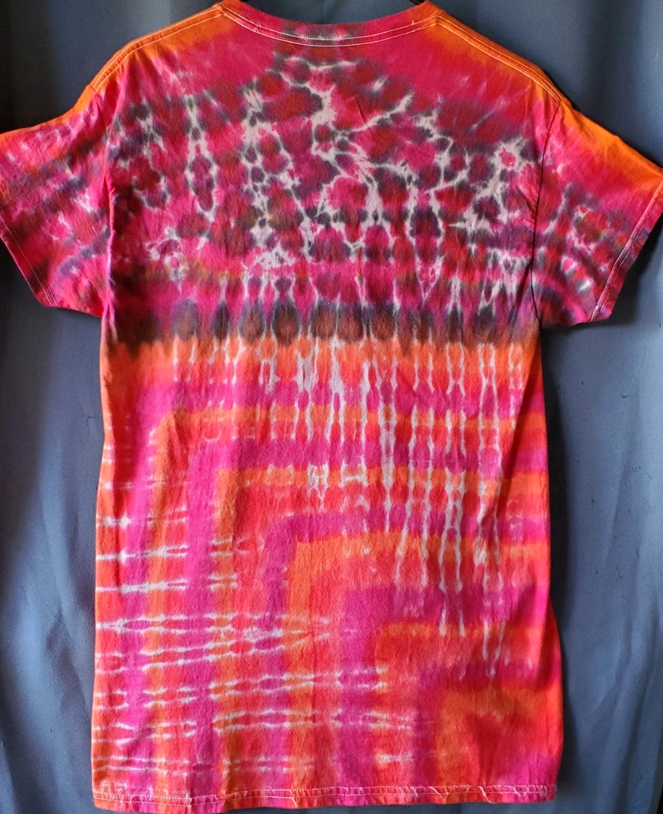 HANES 100% SIZE MEDIUM Cotton Tye Dyed Shirt Pre-washed WON'T FADE VERY SOFT gallery