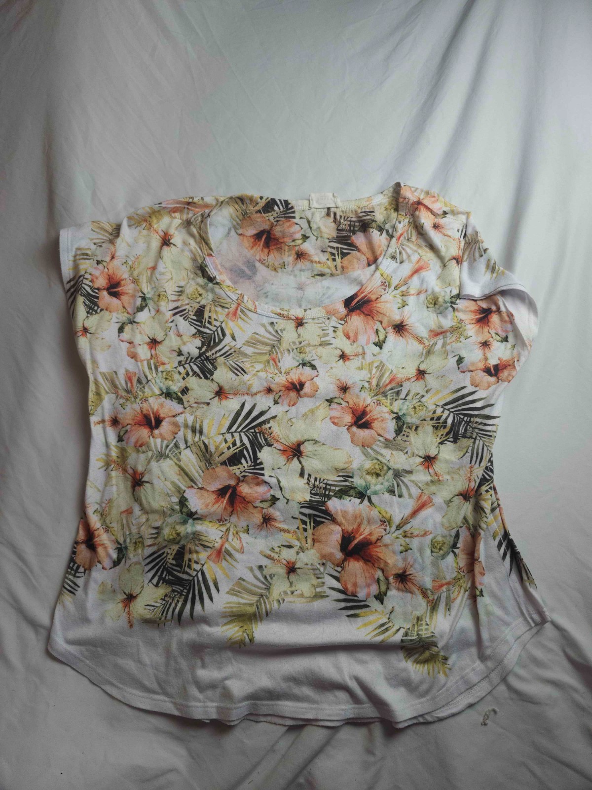 Ember Shirt Top Womens Large White Floral Short Sleeve Scoop Neck Casual Stretch gallery