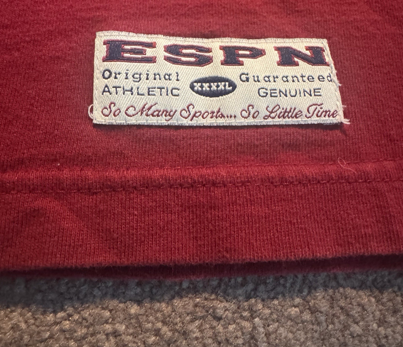 VTG ESPN The Store Turtleneck Sz L Red Sports TV Embroidered 90s gallery