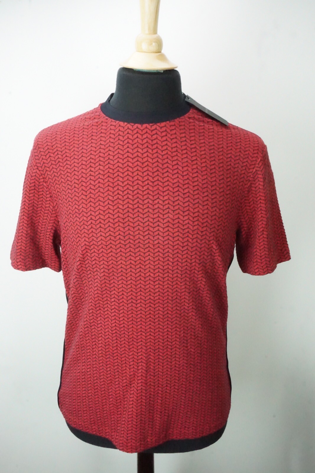 Giorgio Armani Black Label Red Black Woven Polyamide Blend T Shirt 48 NEW