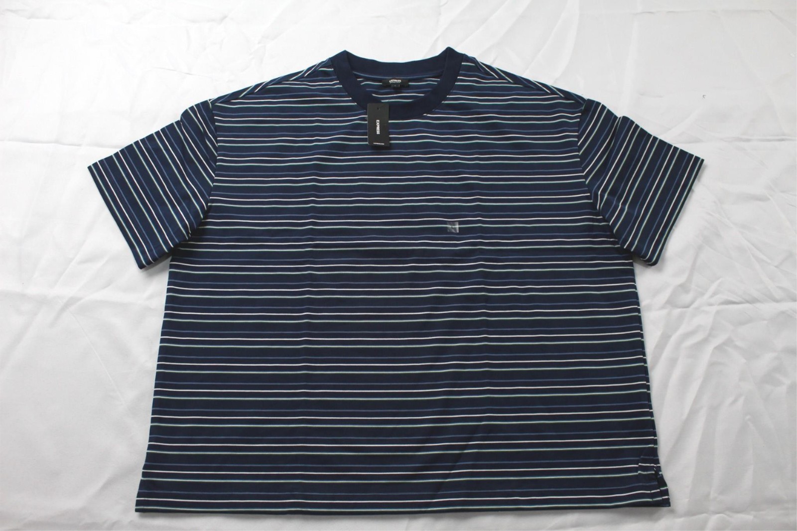 Express Men’s Striped Premium Weight Cropped Loose T-Shirt CN6 Navy Large NWT
