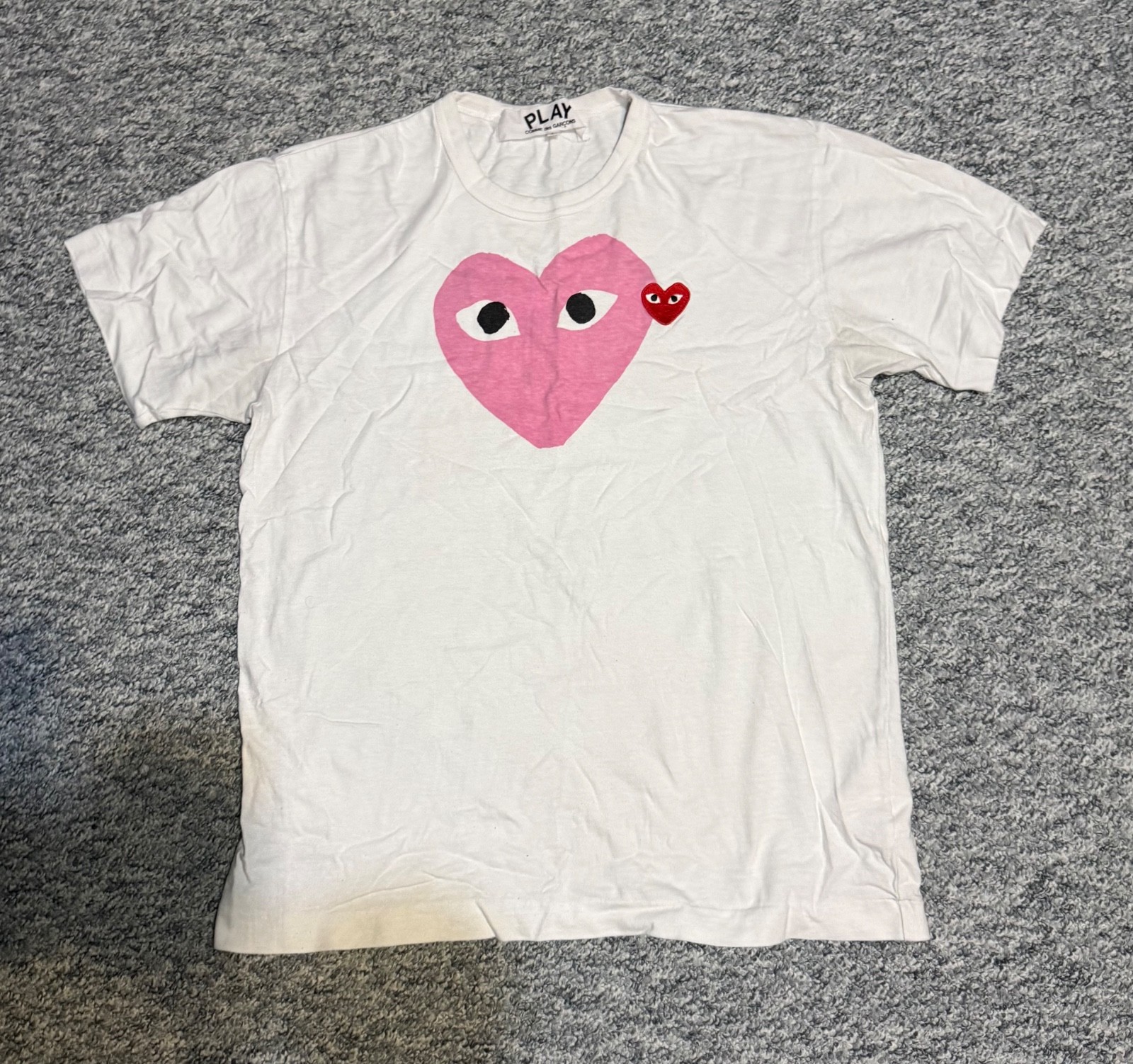 Comme des Garcons PLAY Men’s T-Shirt White Big Pink Heart Logo Size L Tee
